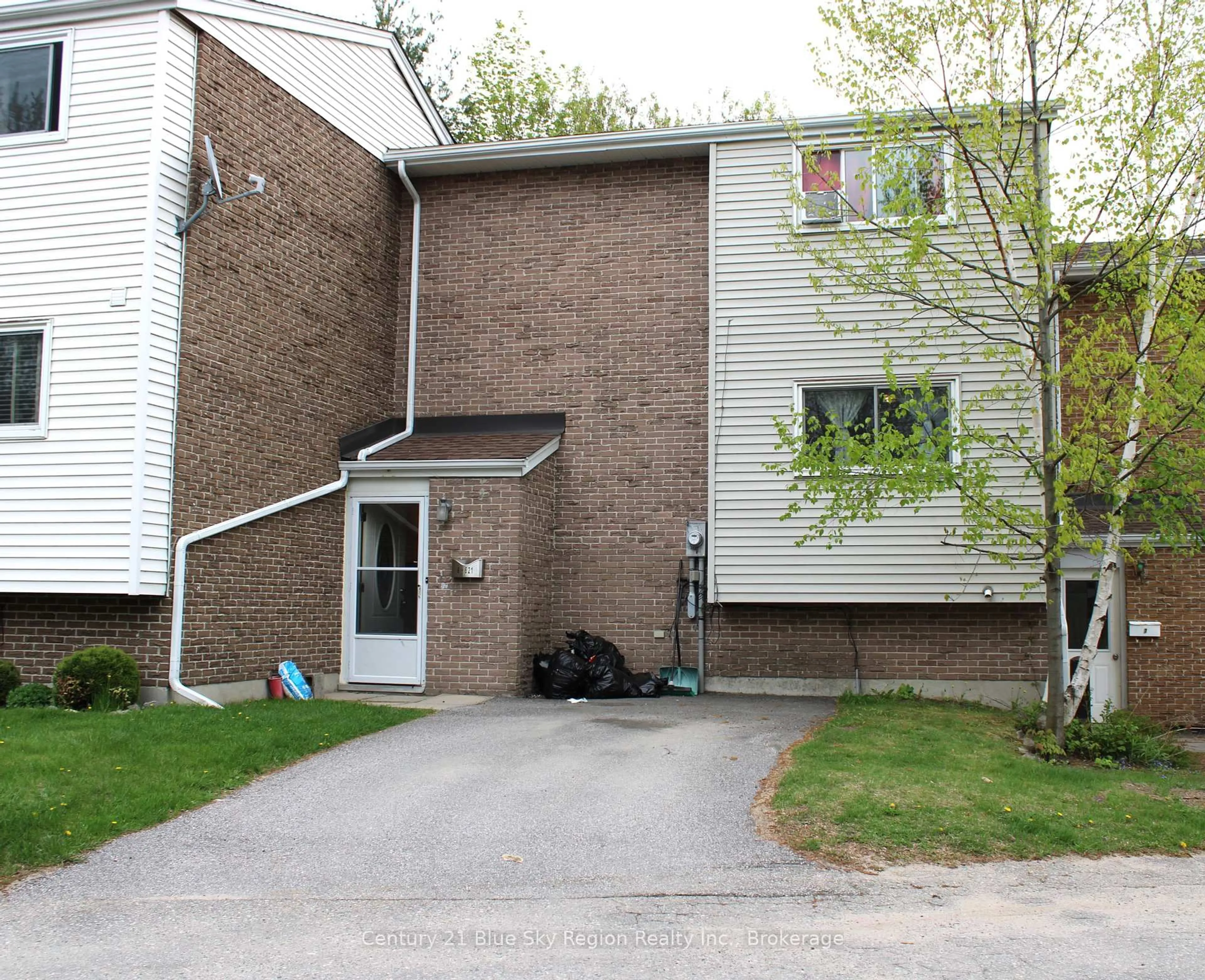 Unknown for 621 Gormanville Rd #6, North Bay Ontario P1B 8N9