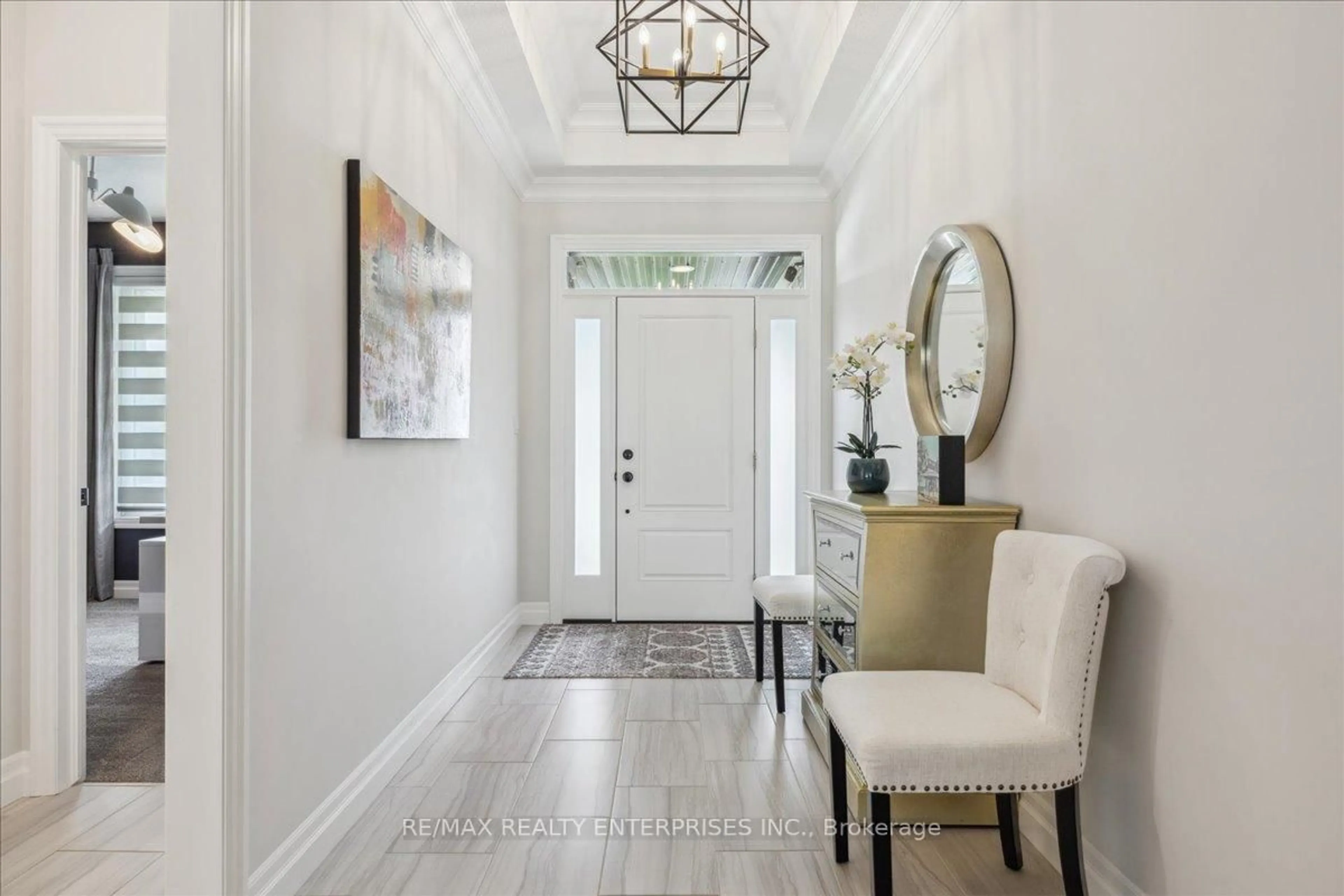 Indoor entryway for 227 Wilson Ave, Tillsonburg Ontario N4G 0H4