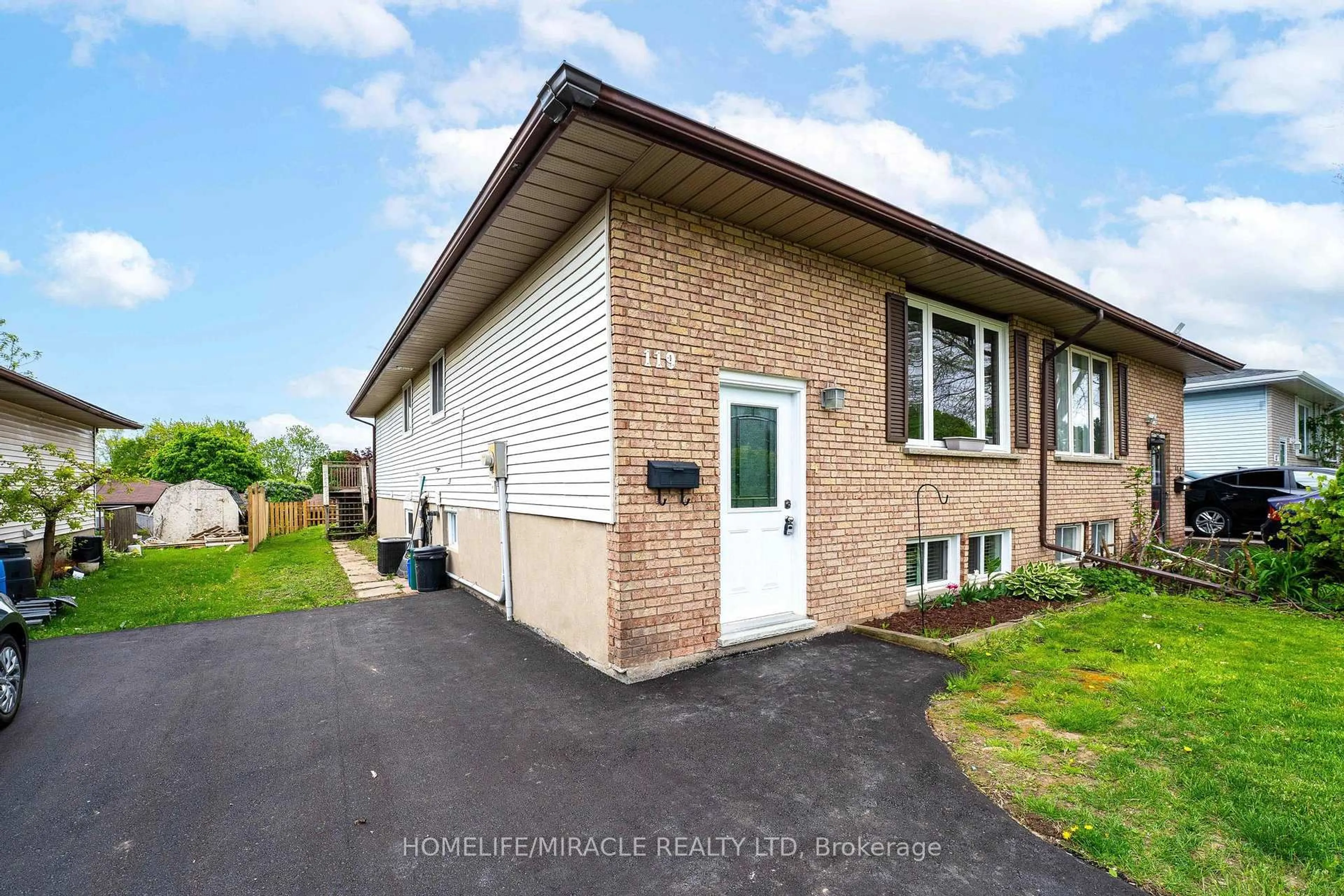 Home with brick exterior material, street for 119 Nickolas Cres, Cambridge Ontario N3C 3L7