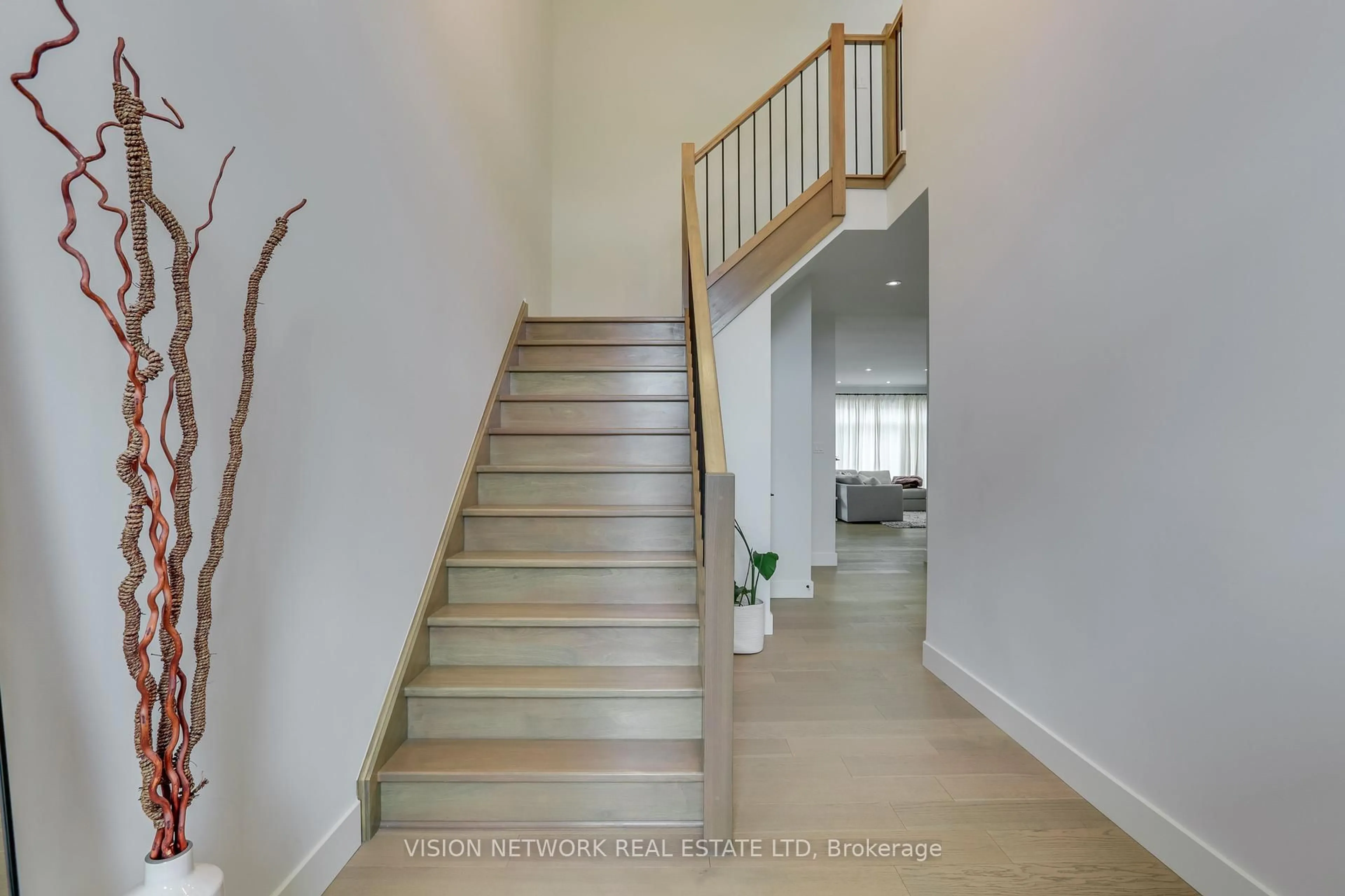 Unknown for 1754 Brunson Way, London South Ontario N6K 0H1