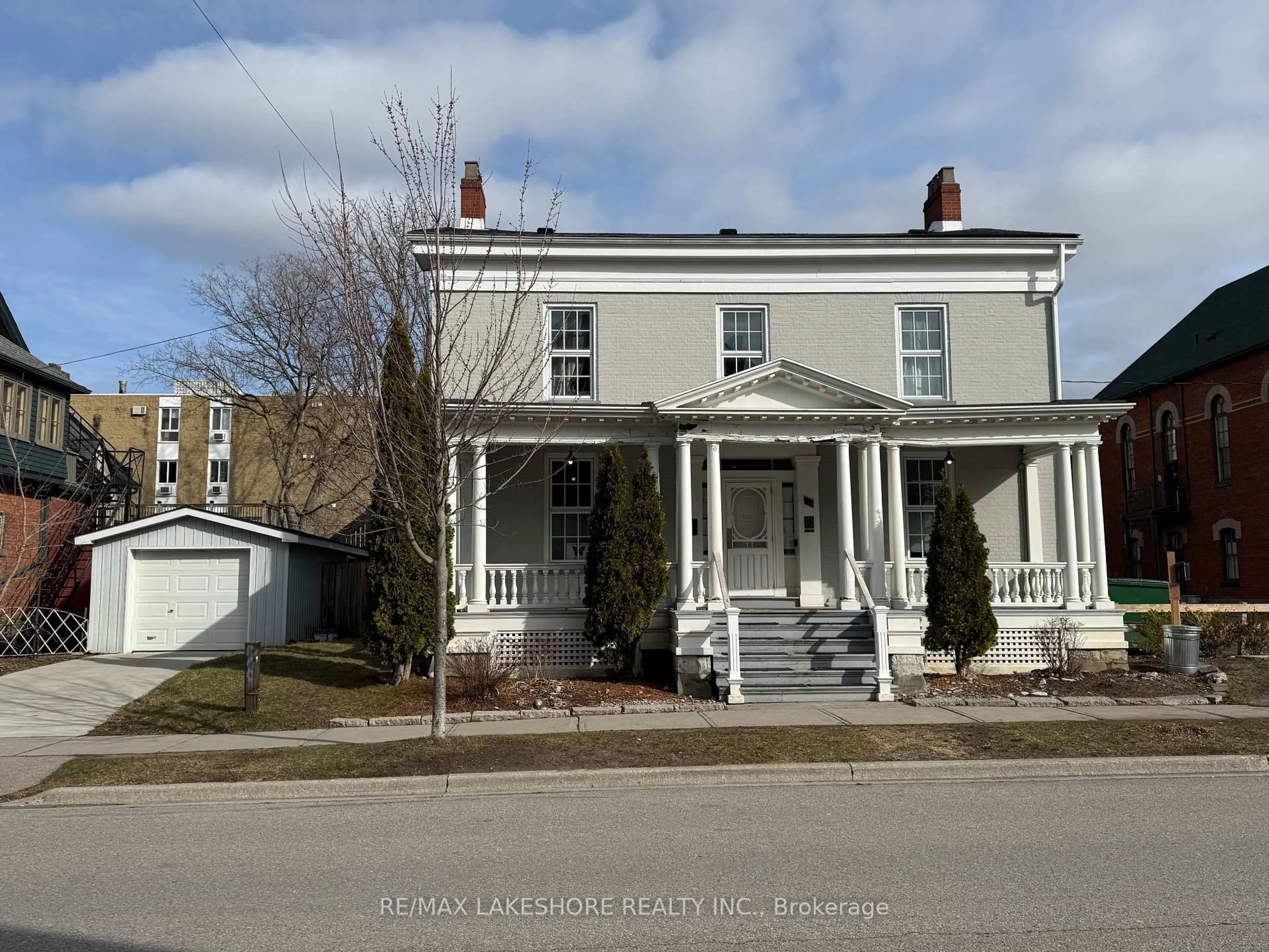 Unknown for 10 CHAPEL St, Cobourg Ontario K9A 1H9