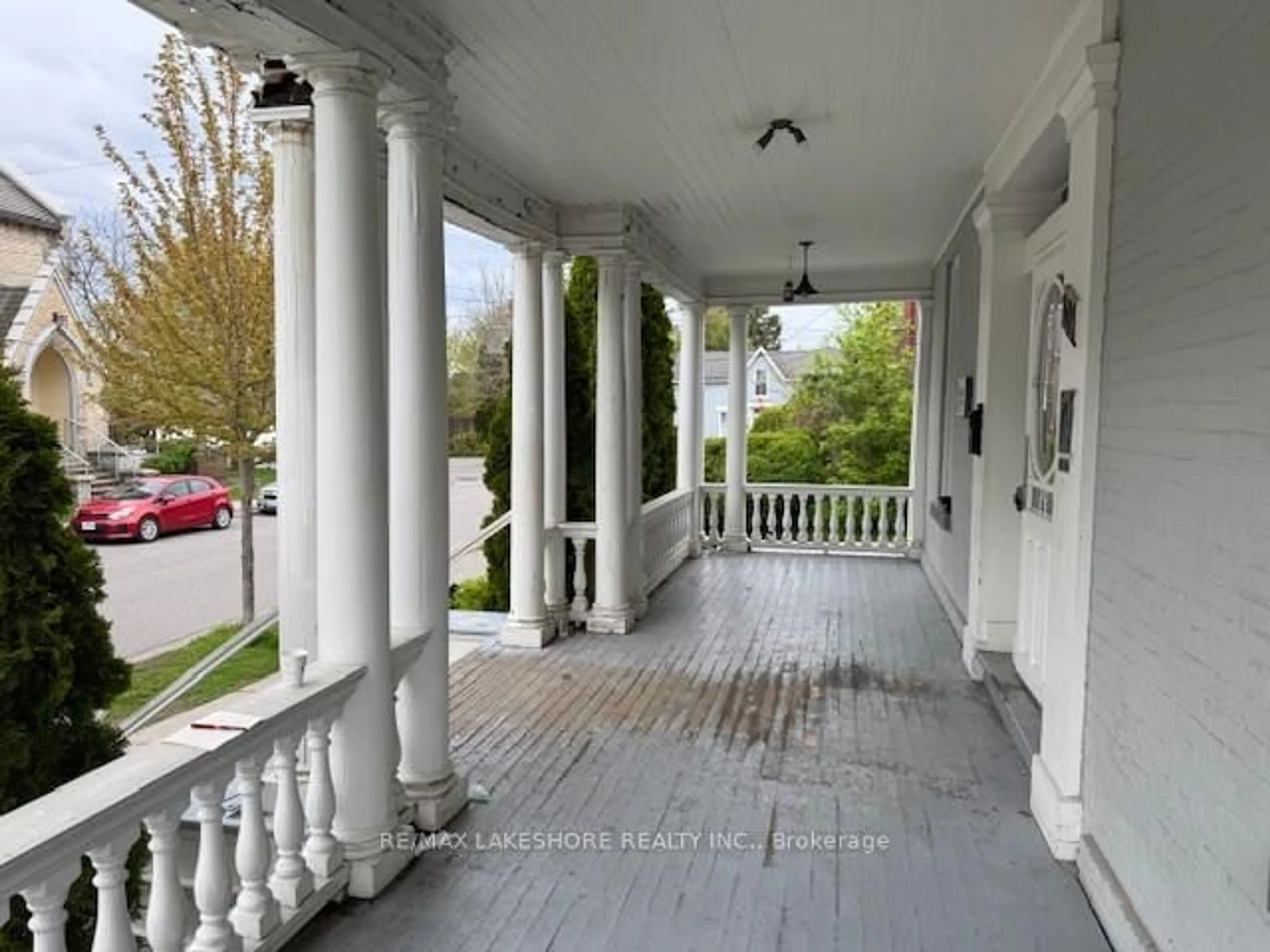 Patio, street for 10 CHAPEL St, Cobourg Ontario K9A 1H9