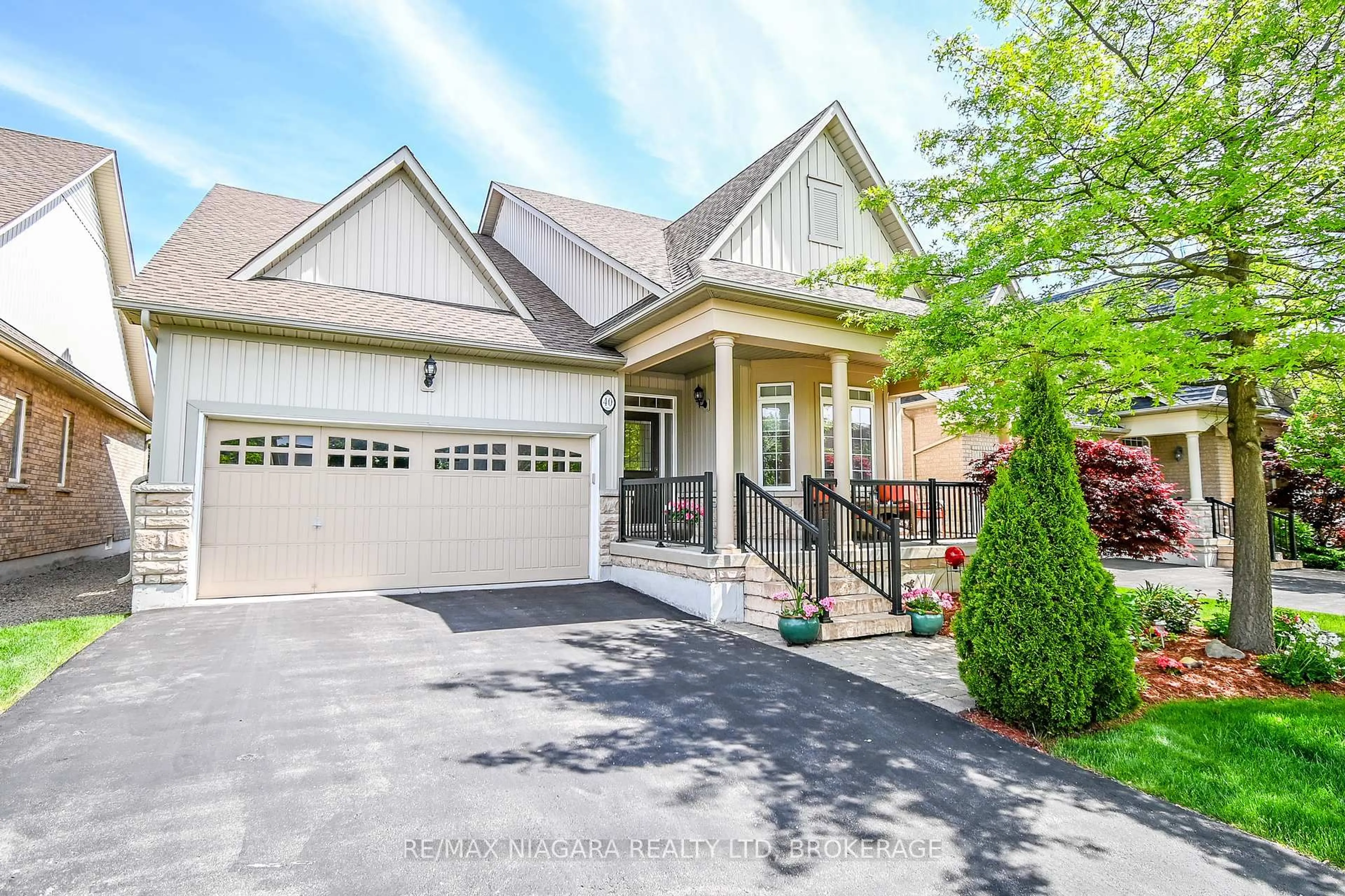 Home with brick exterior material, street for 40 Galloway Tr, Welland Ontario L3B 6G5