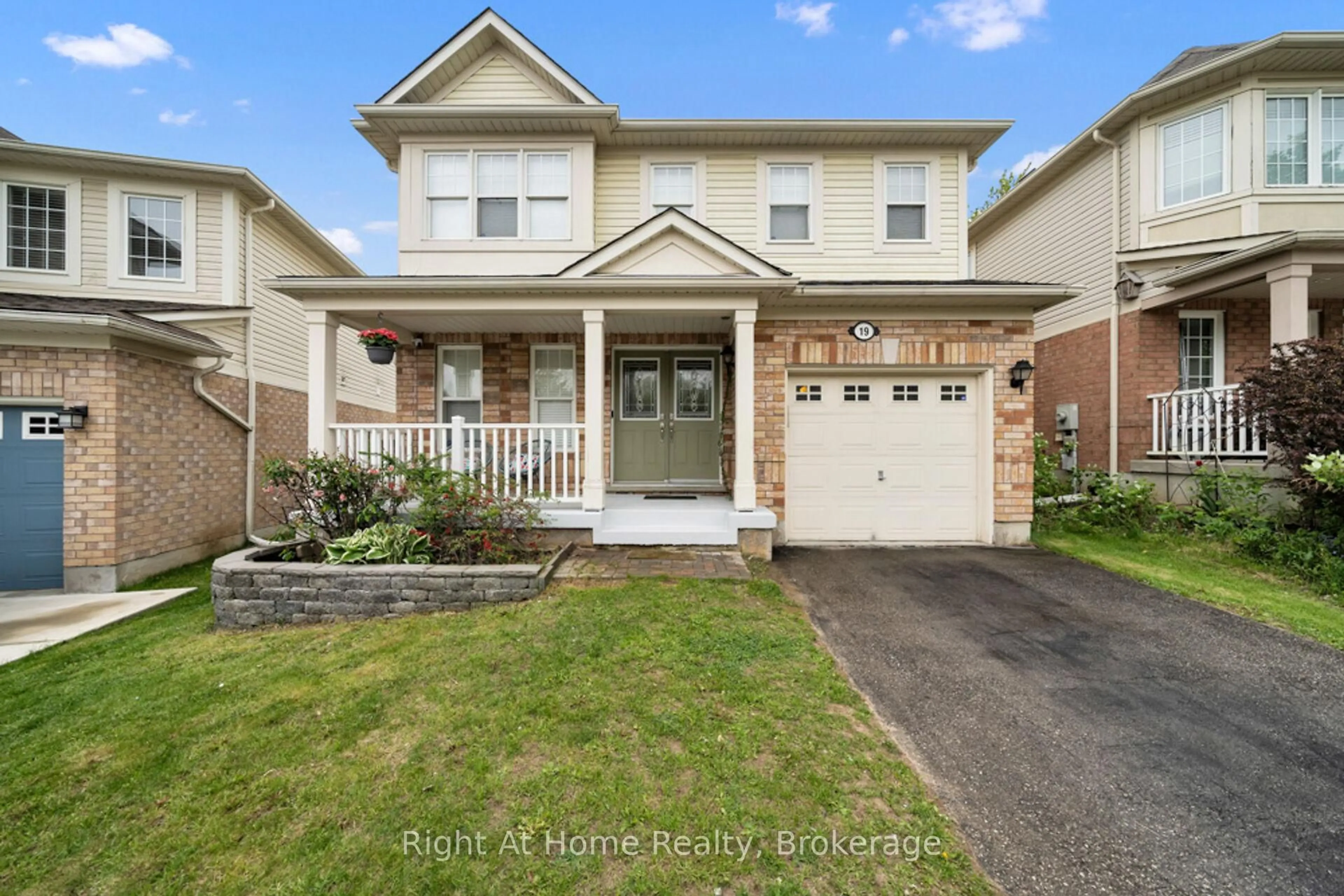 Unknown for 19 Coulthard Blvd, Cambridge Ontario N1T 2E7