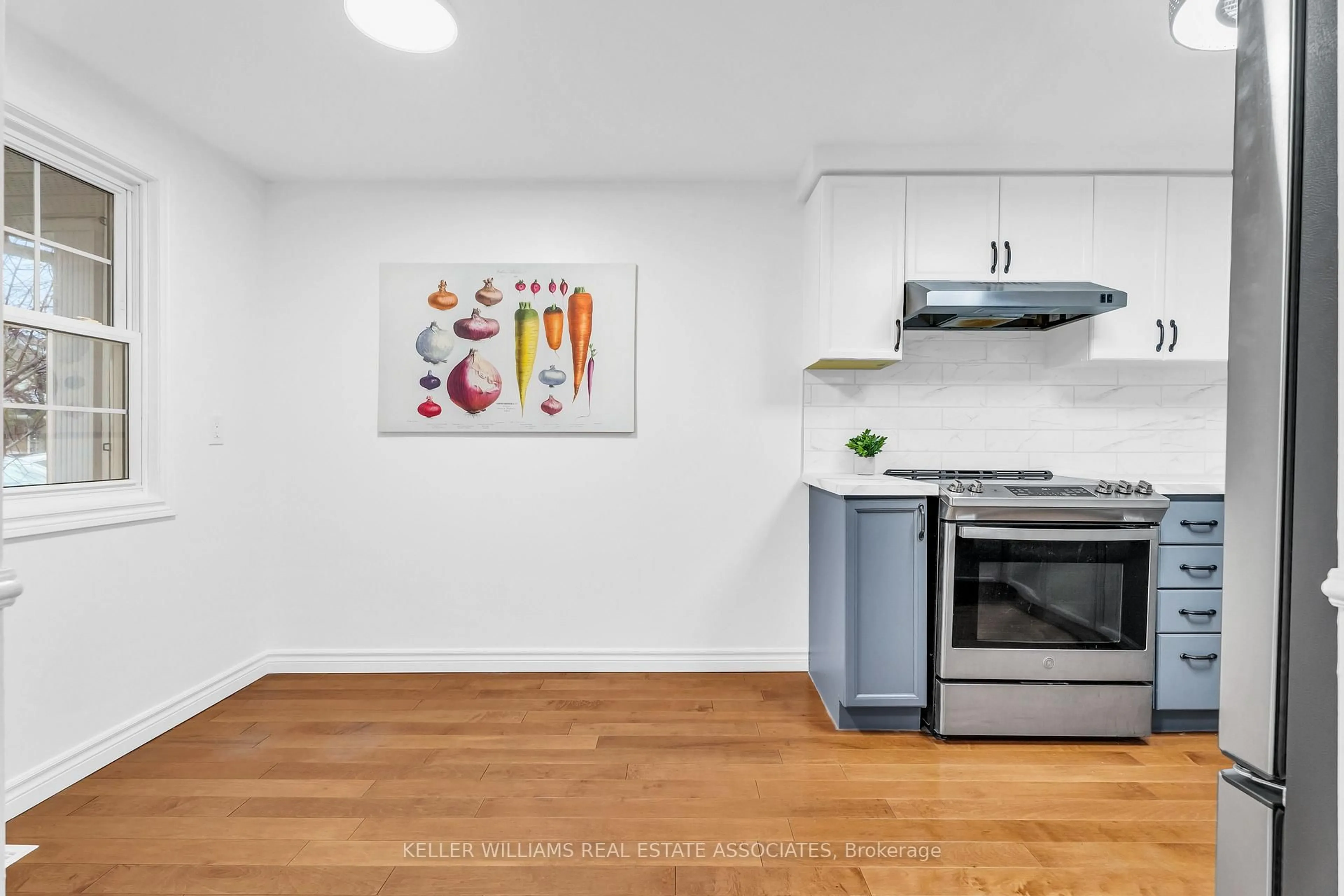Standard kitchen, unknown for 129 Victoria Rd #85, Guelph Ontario N1E 6V4