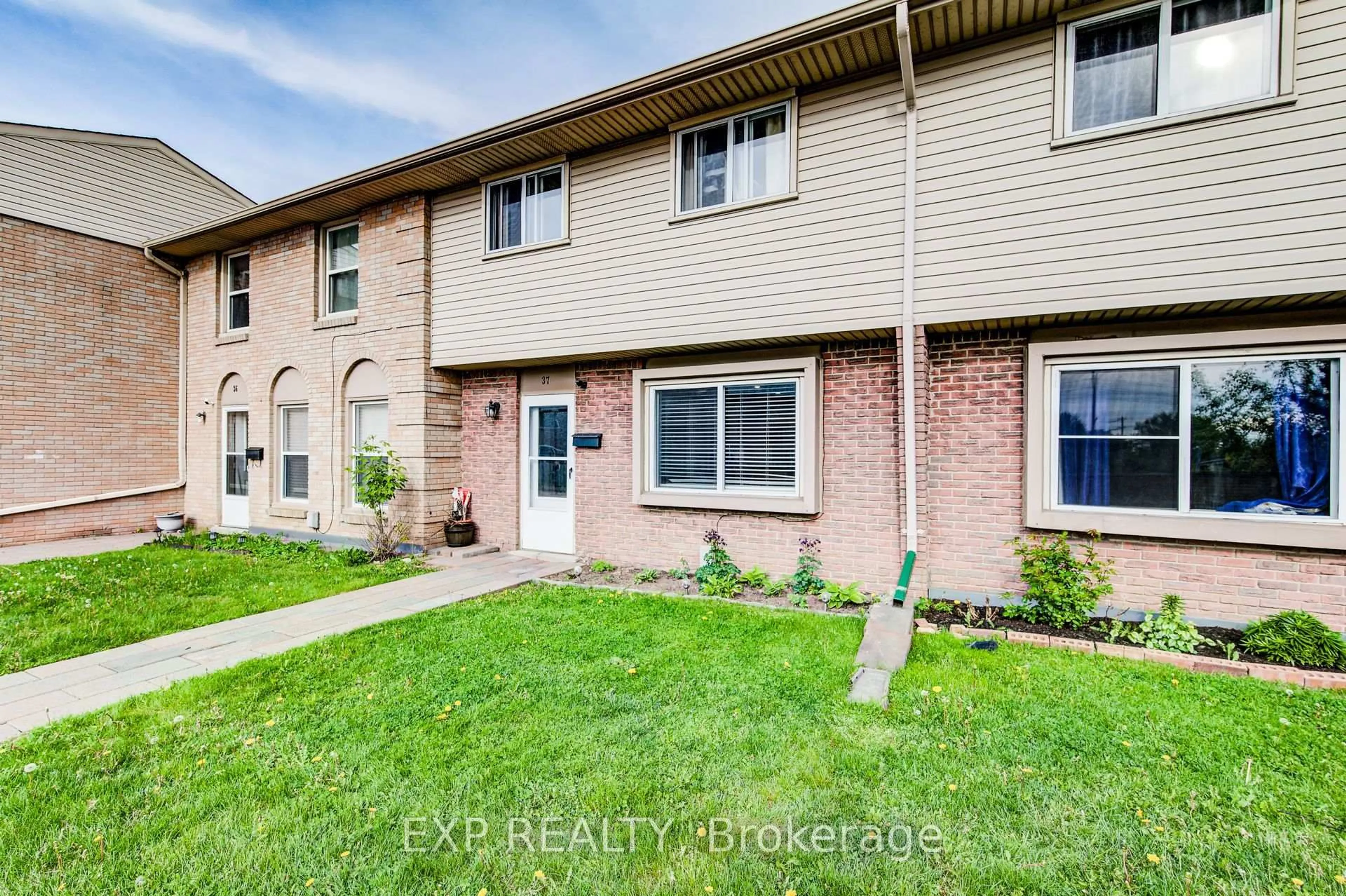 Unknown for 293 Fairway Rd #37, Kitchener Ontario N2A 2P1