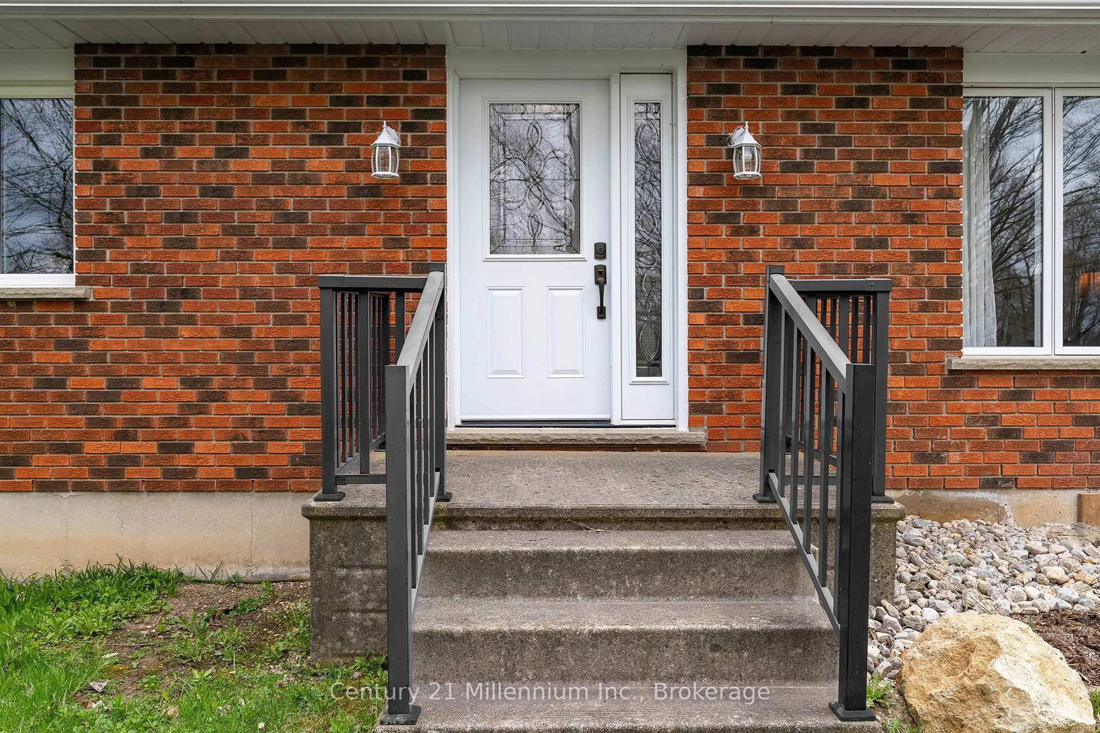 Unknown for 205 Napoleon St, Grey Highlands Ontario N0C 1E0