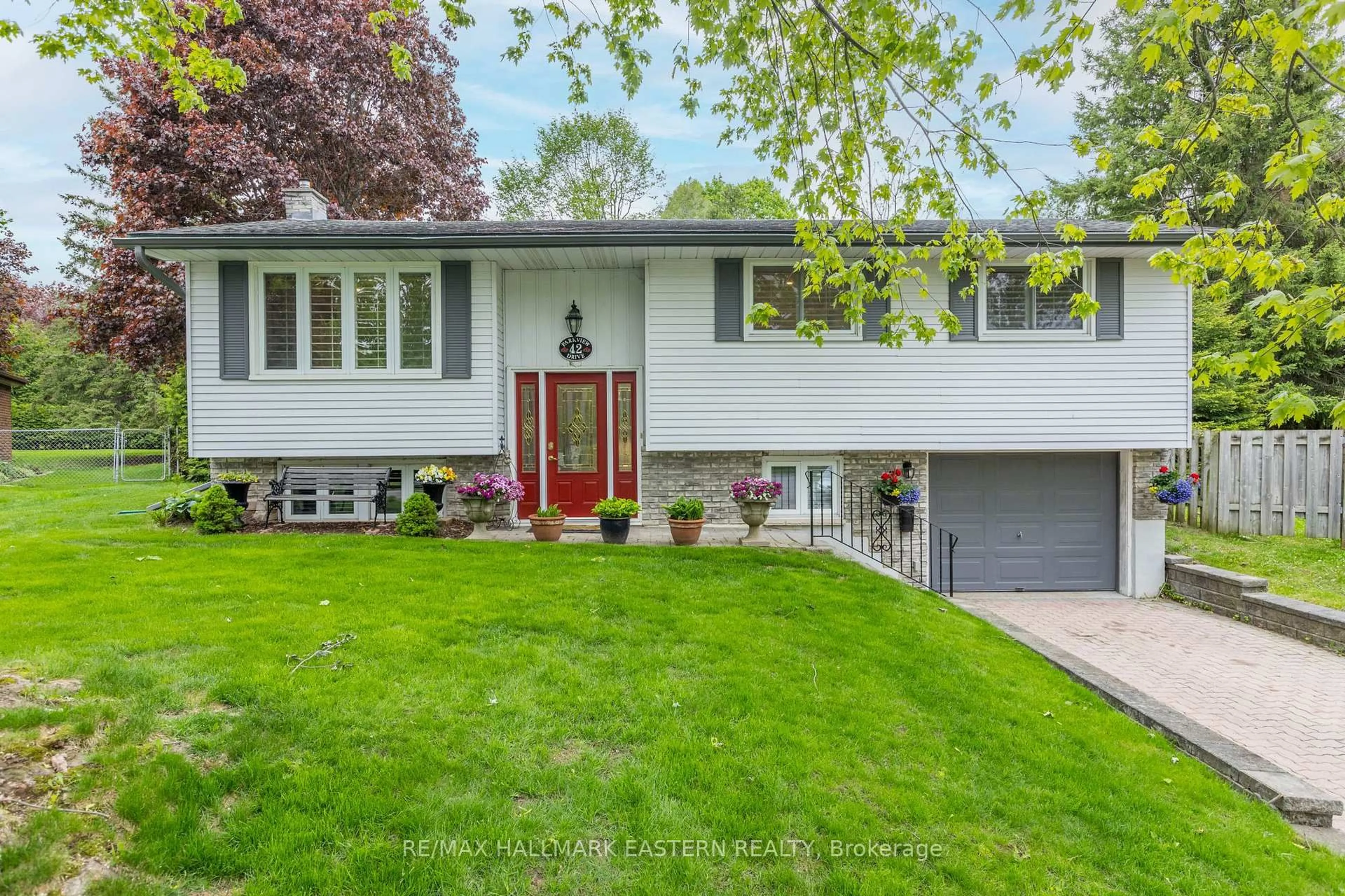 Home with vinyl exterior material, street for 42 Parkview Dr, Peterborough North Ontario K9H 5M6