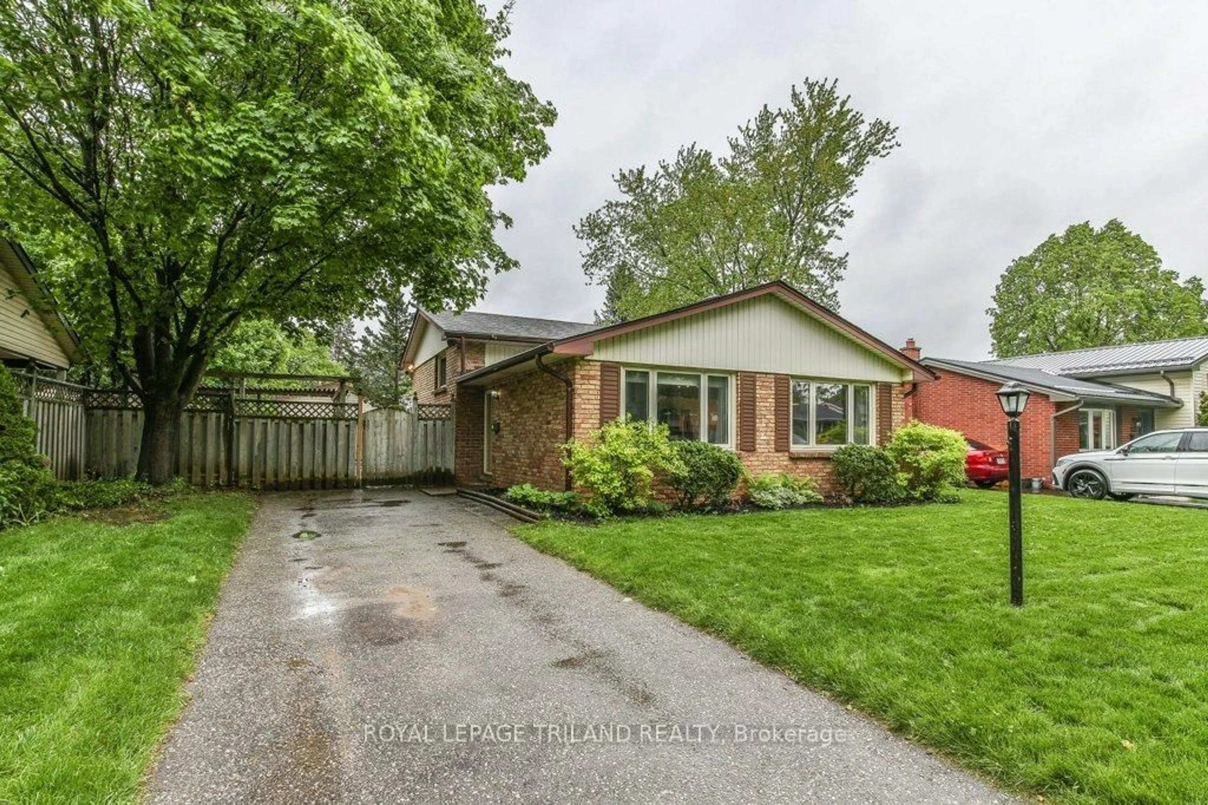 Home with brick exterior material, street for 44 TWEED Cres, London North Ontario N5X 1Z4