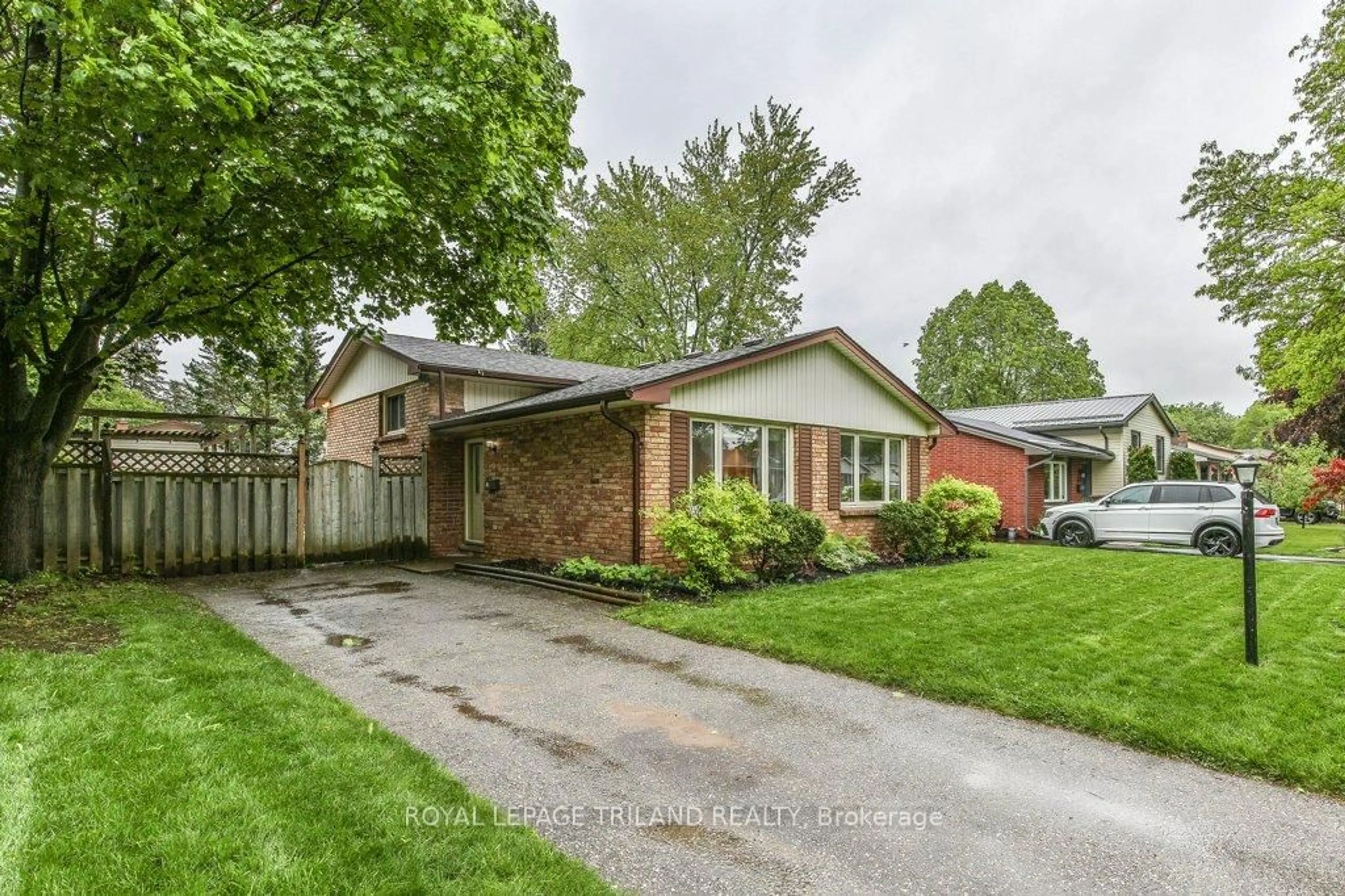 Home with brick exterior material, street for 44 TWEED Cres, London North Ontario N5X 1Z4