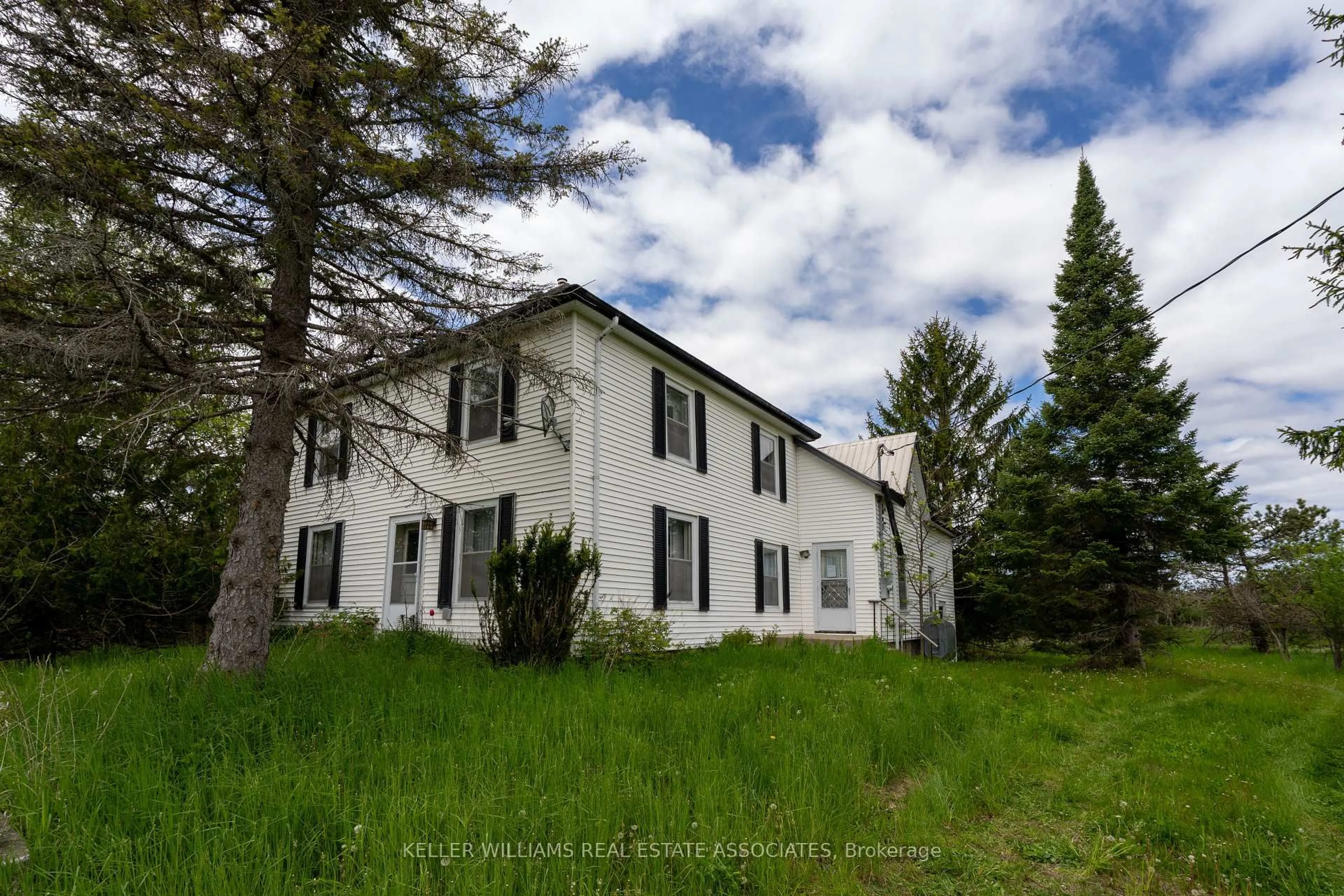A pic from outside/outdoor area/front of a property/back of a property/a pic from drone, building for 2511 County Road 15 Rd, Prince Edward County Ontario N8M 2X6