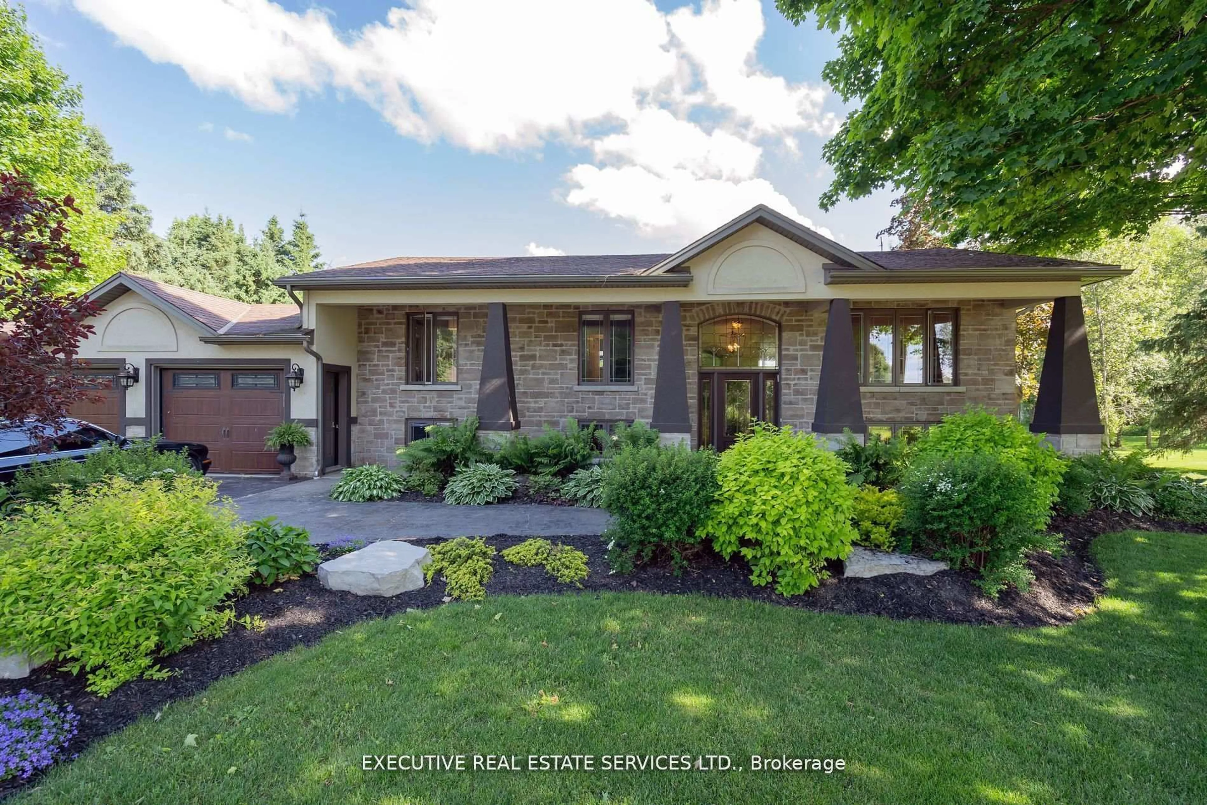Home with brick exterior material, street for 138 Maple Crt, Shelburne Ontario L9V 2W3
