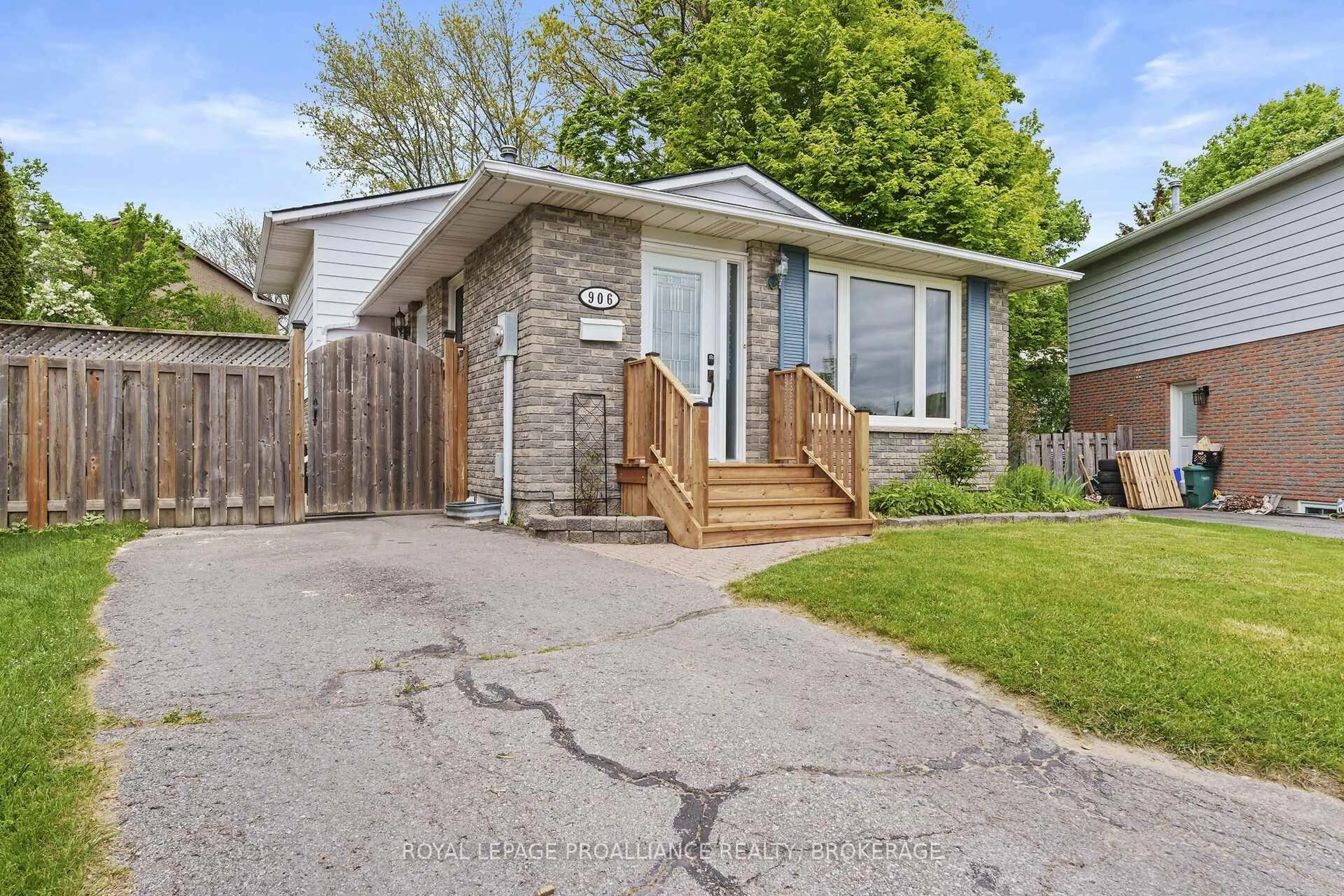 Unknown for 906 Braelorne Pl, Kingston Ontario K7P 1N4