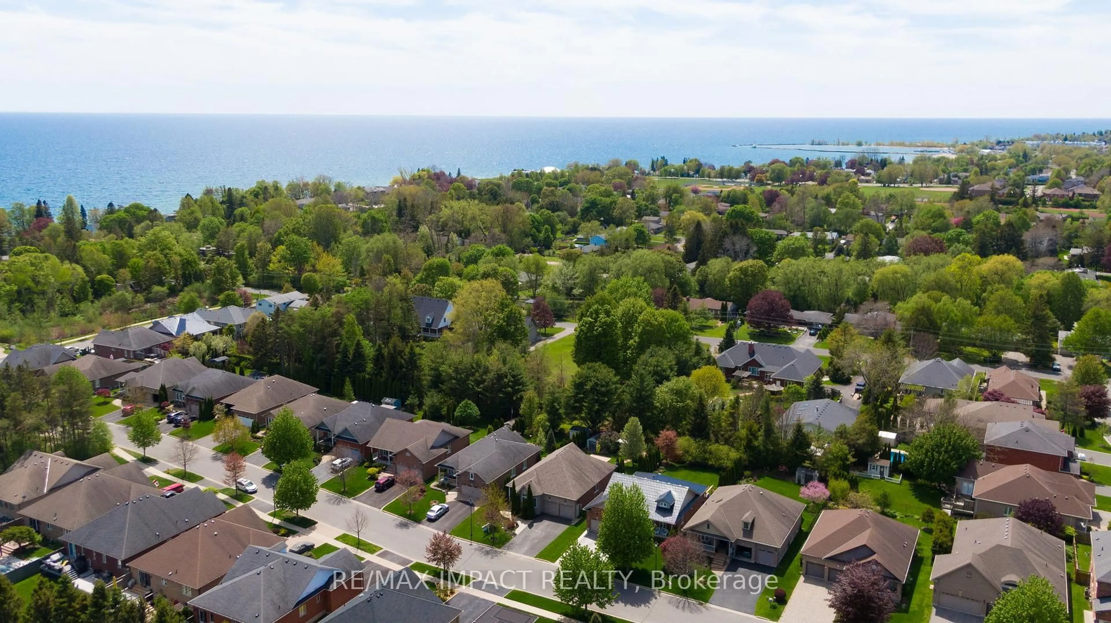 A pic from outside/outdoor area/front of a property/back of a property/a pic from drone, water/lake/river/ocean view for 465 Foote Cres, Cobourg Ontario K9A 0A4