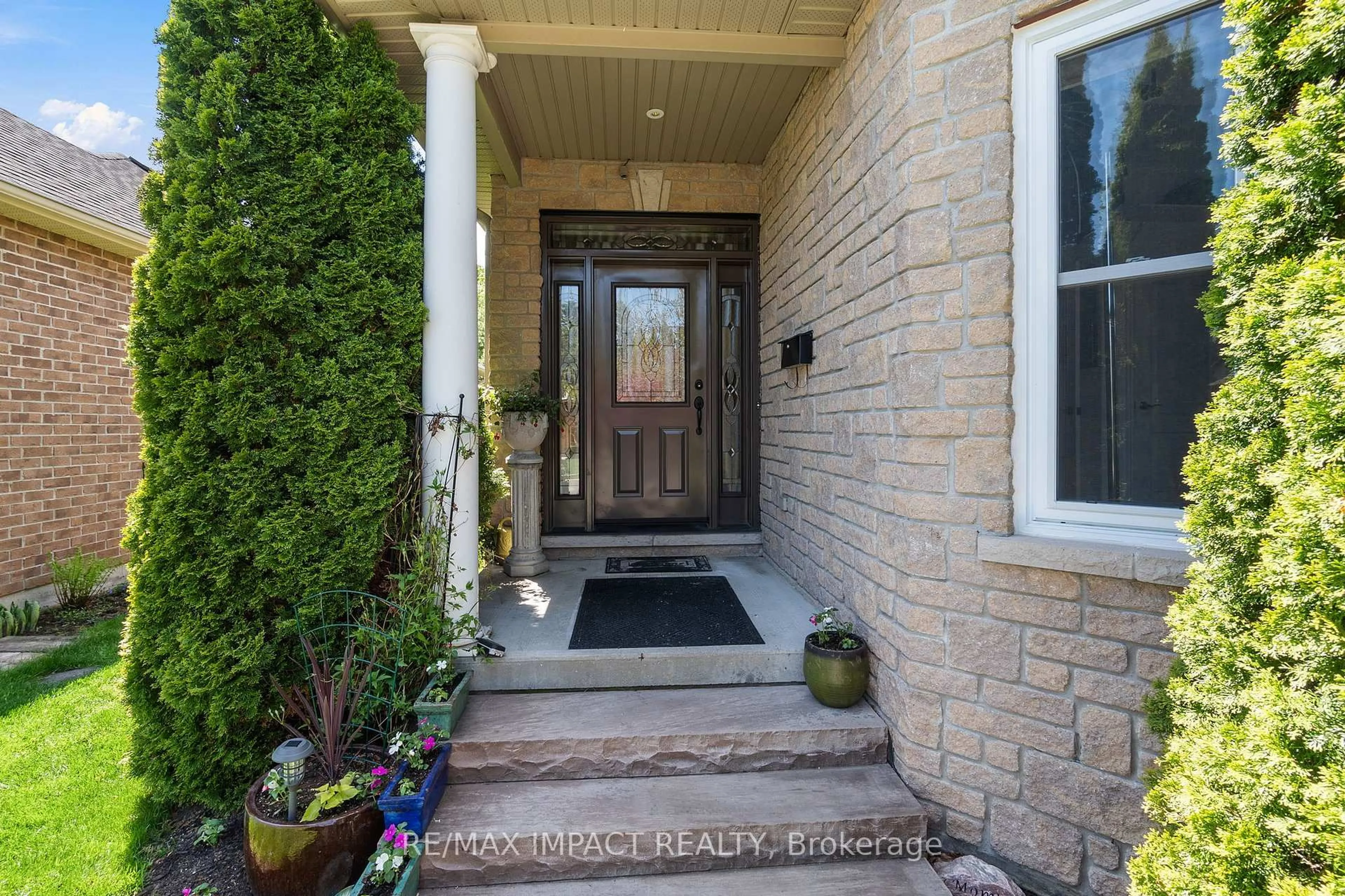 Indoor entryway for 465 Foote Cres, Cobourg Ontario K9A 0A4