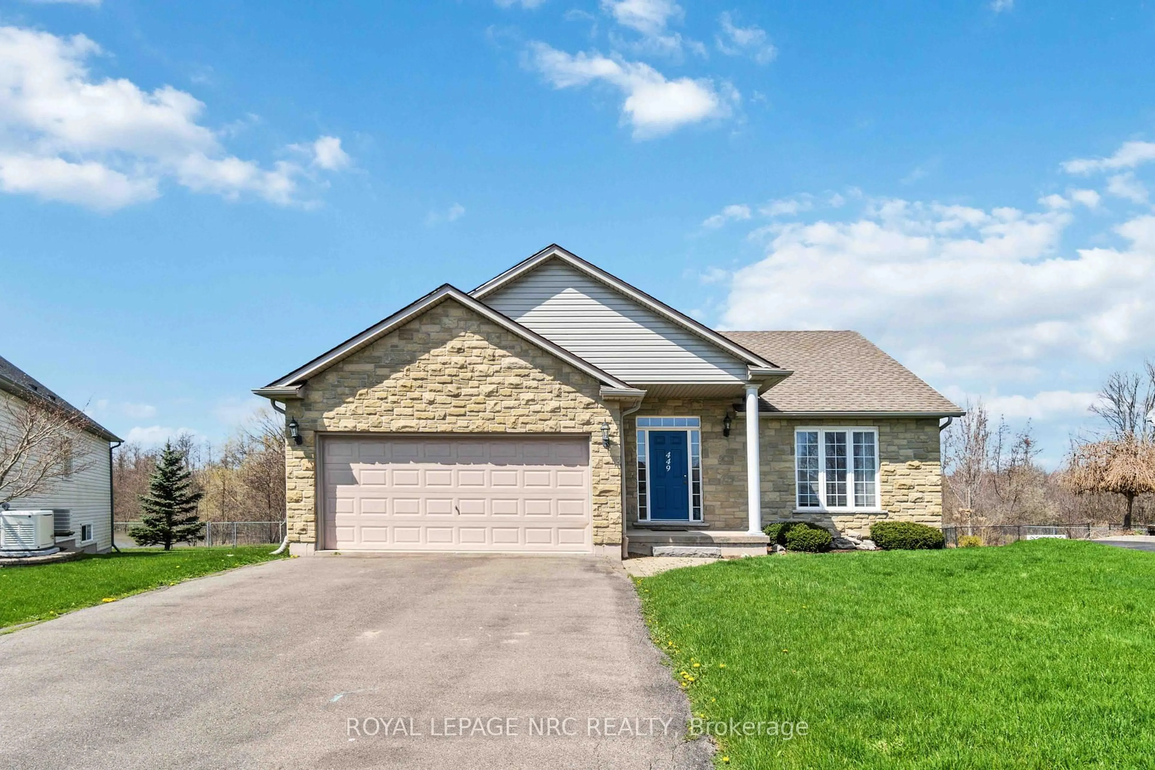 Home with brick exterior material, street for 449 Barrington Crt, Fort Erie Ontario L0S 1N0