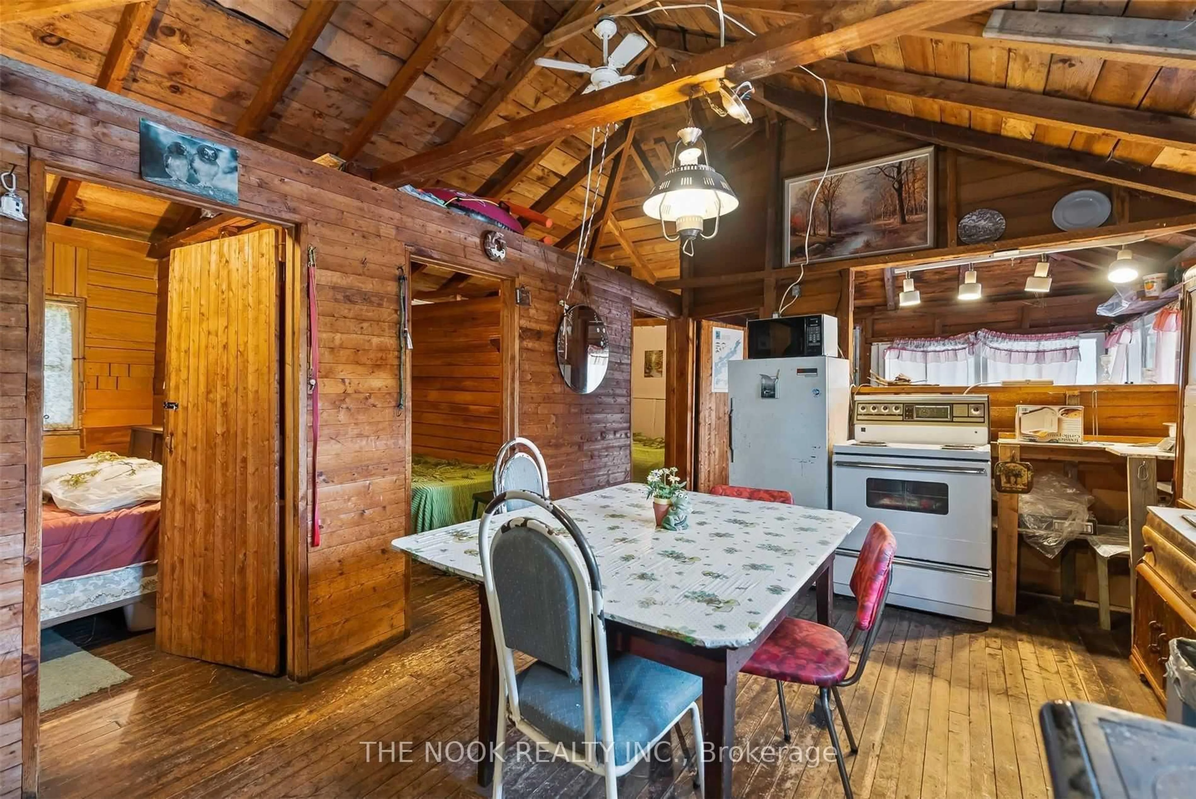 Dining room, wood/laminate floor for 1140 Pine Path N/A, Clarendon Station Ontario K0H 1J0