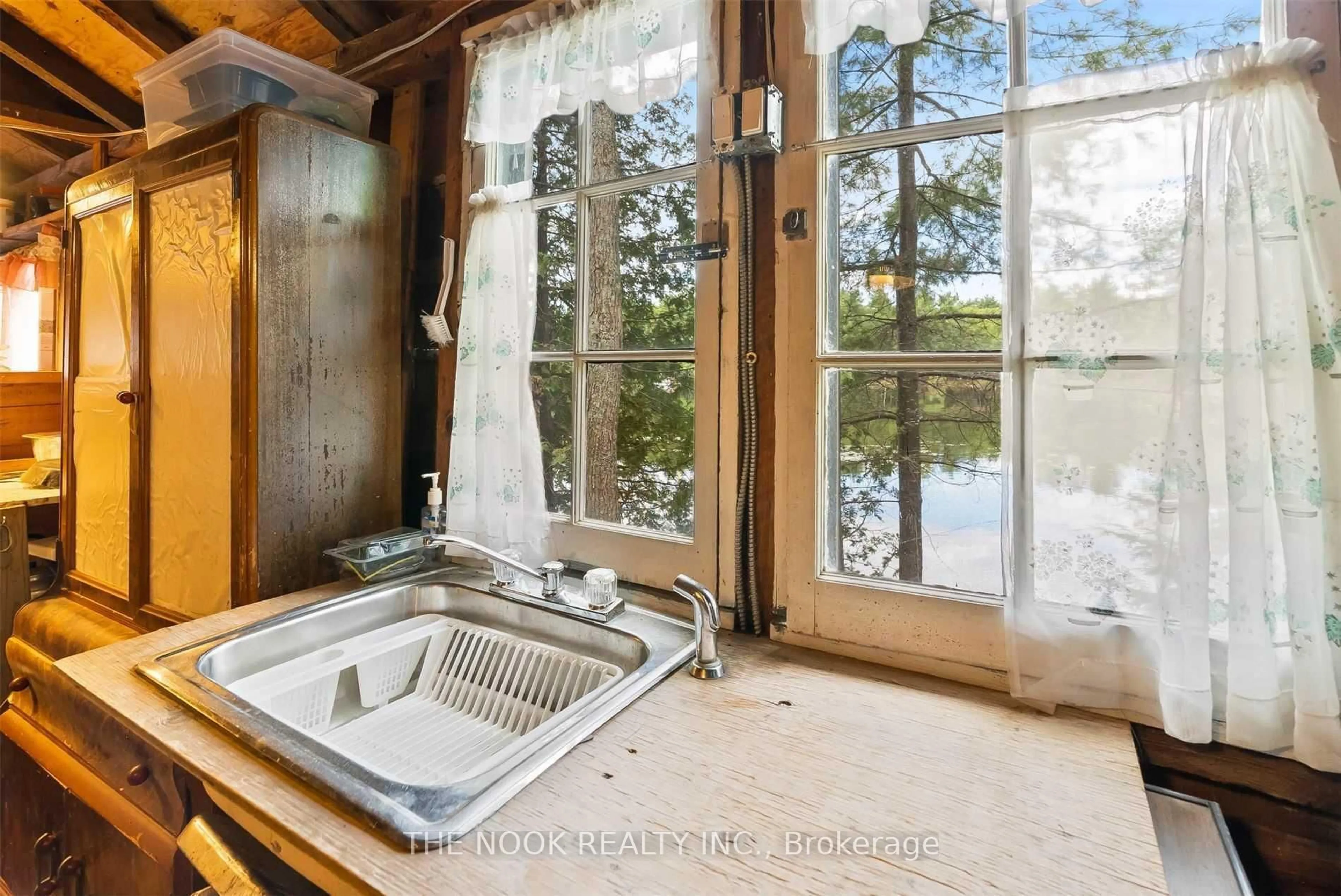 Standard bathroom, ceramic/tile floor for 1140 Pine Path N/A, Clarendon Station Ontario K0H 1J0