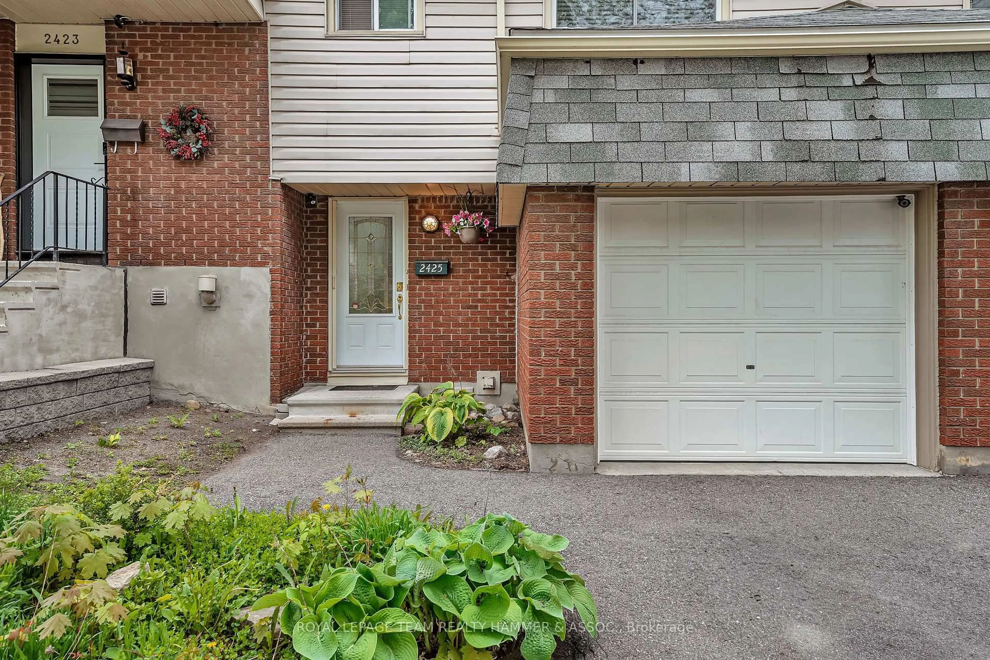 Unknown for 2425 Southvale Cres #65, Ottawa Ontario K1B 4T8