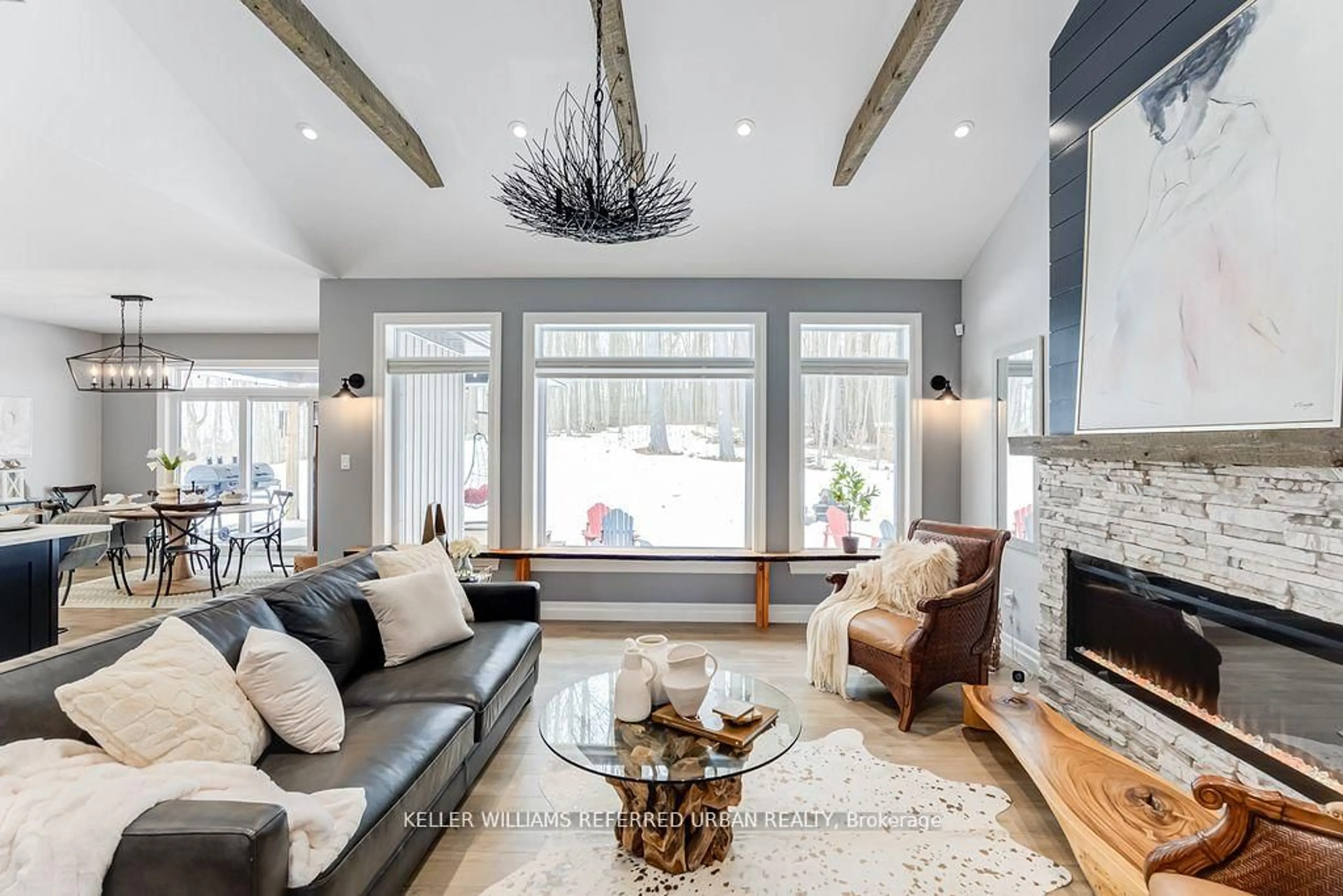 Living room with furniture, unknown for 560 Clearview Rd, Stirling Ontario K0K 3E0