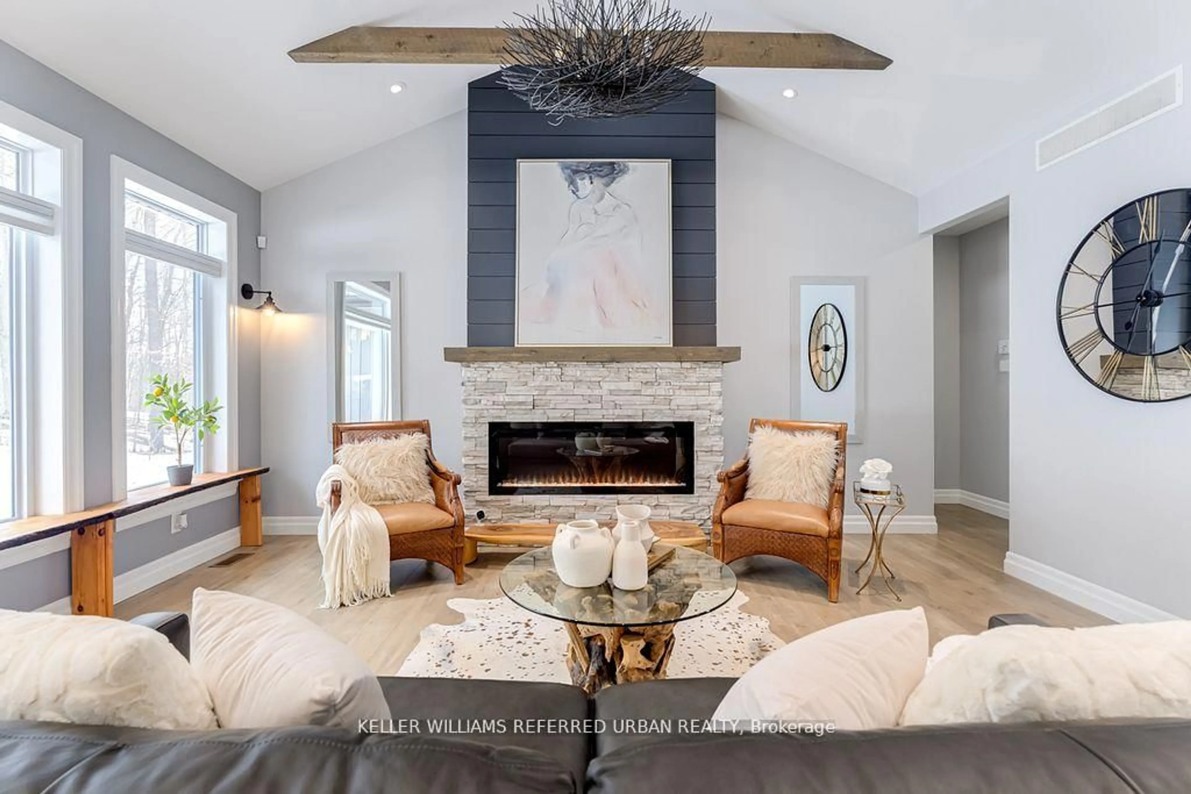 Living room with furniture, unknown for 560 Clearview Rd, Stirling Ontario K0K 3E0