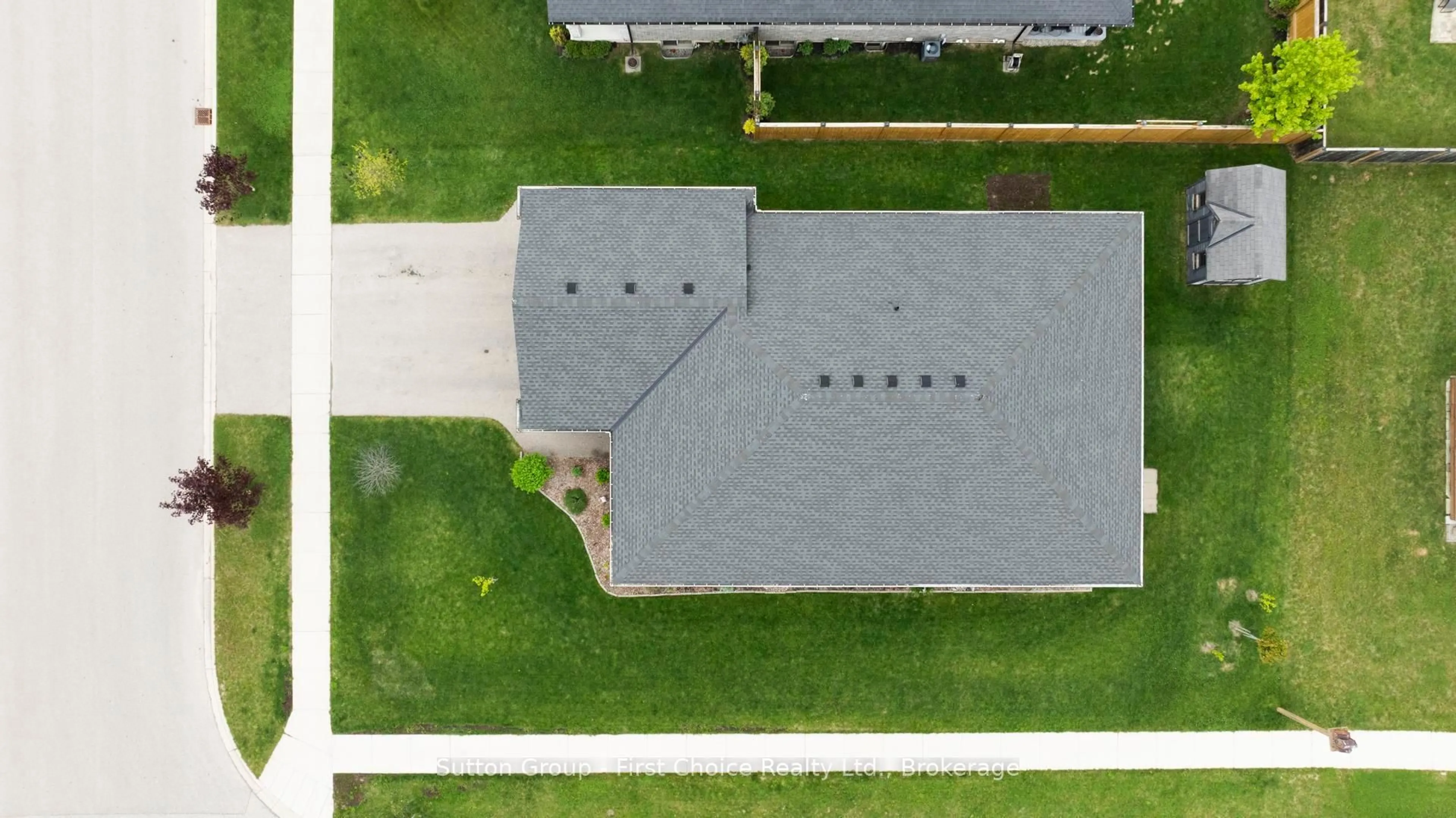 A pic from outside/outdoor area/front of a property/back of a property/a pic from drone, building for 219 Wimpole St, West Perth Ontario N0K 1N0