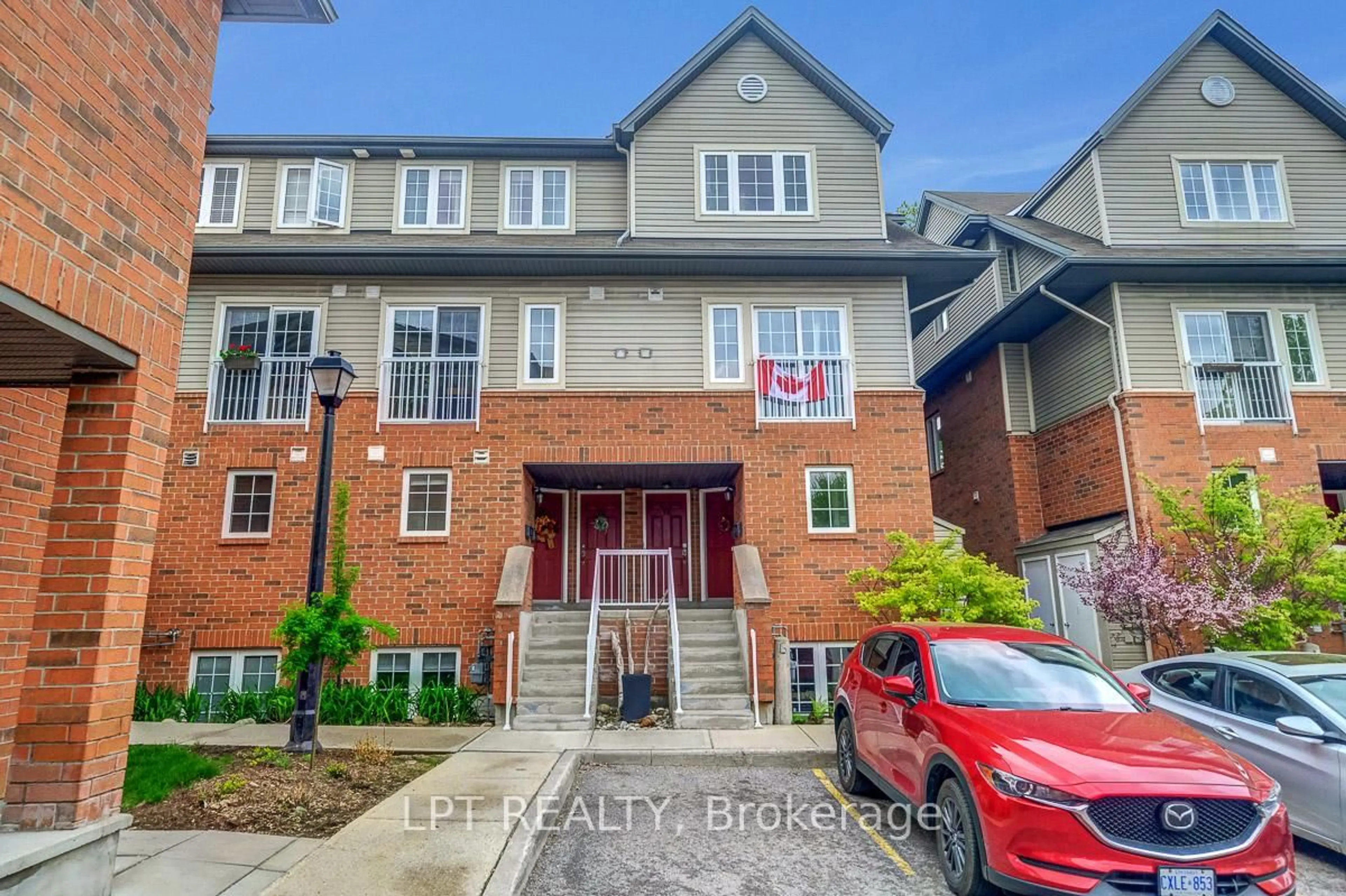 Unknown for 68 Mayflower Private, Ottawa Ontario K2B 0A2