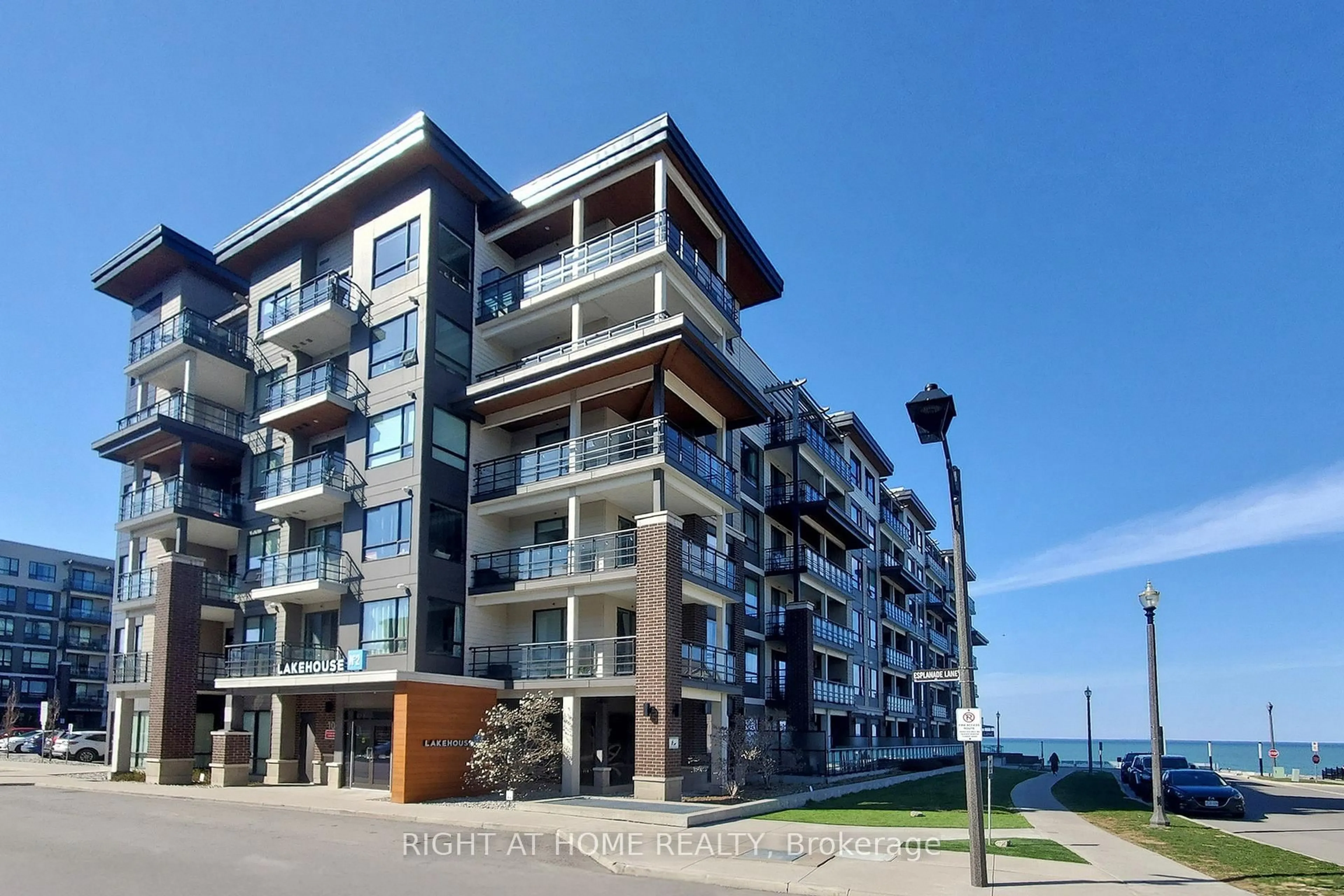 Unknown for 10 Esplanade Lane #616, Grimsby Ontario L3M 0H1