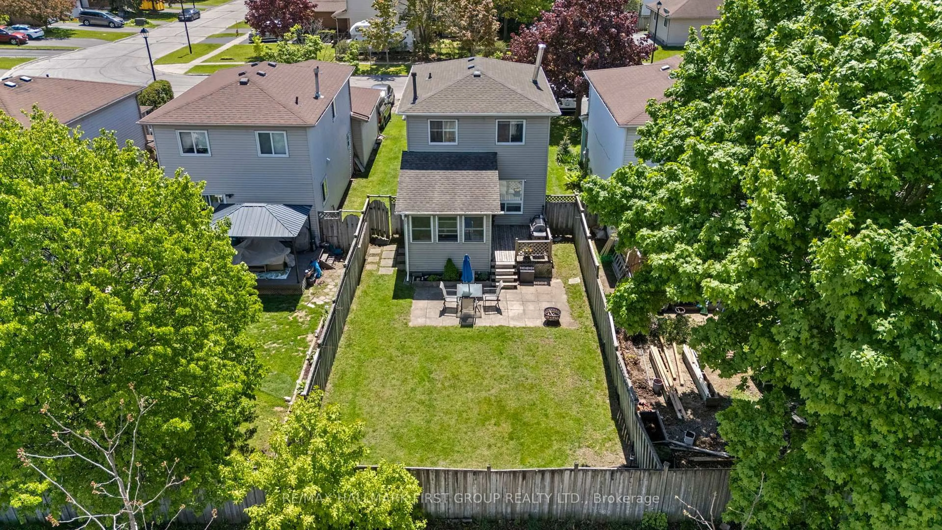 A pic from outside/outdoor area/front of a property/back of a property/a pic from drone, street for 938 Fairbanks Rd, Cobourg Ontario K9A 5H1