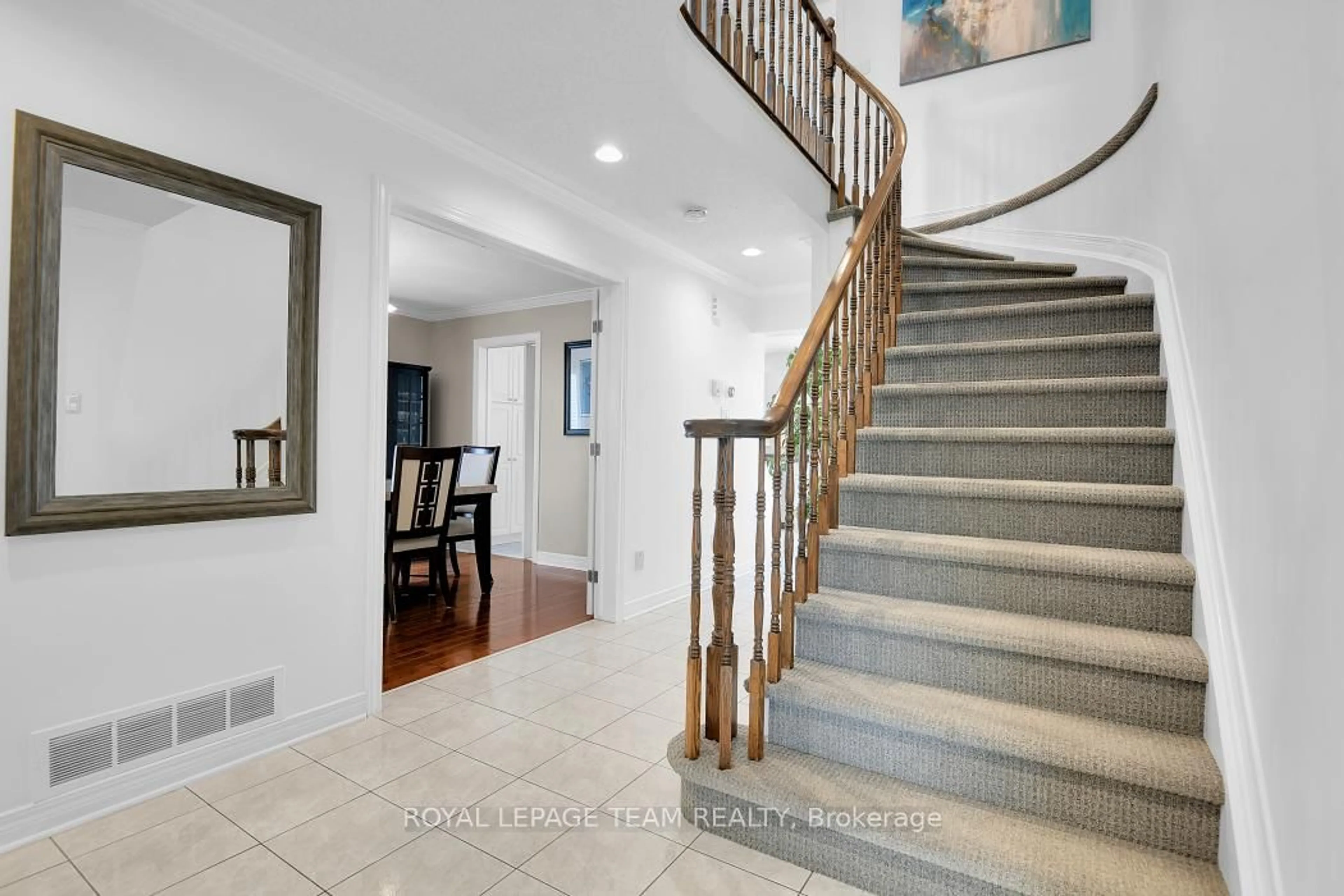 Unknown for 21 Mayford Ave, Ottawa Ontario K2G 6A7