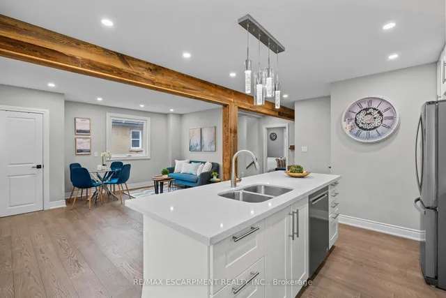 Additional property image - 342 East 15th St