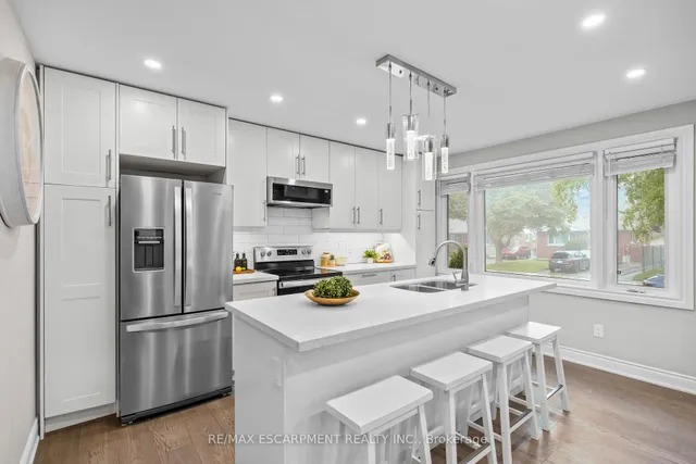 Additional property image - 342 East 15th St