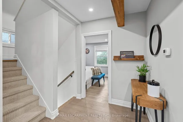 Additional property image - 342 East 15th St