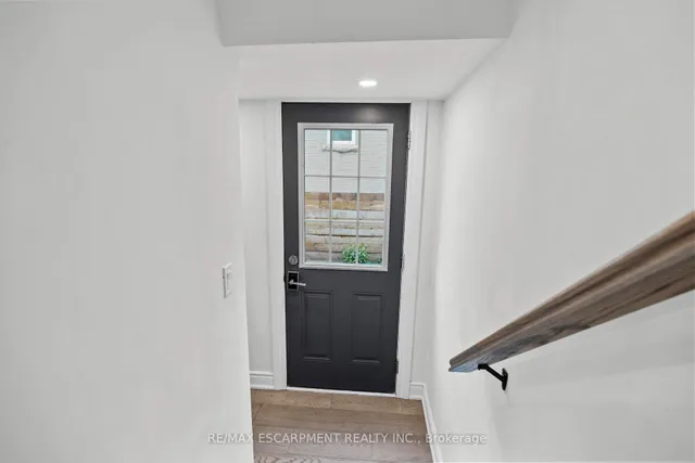 Additional property image - 342 East 15th St