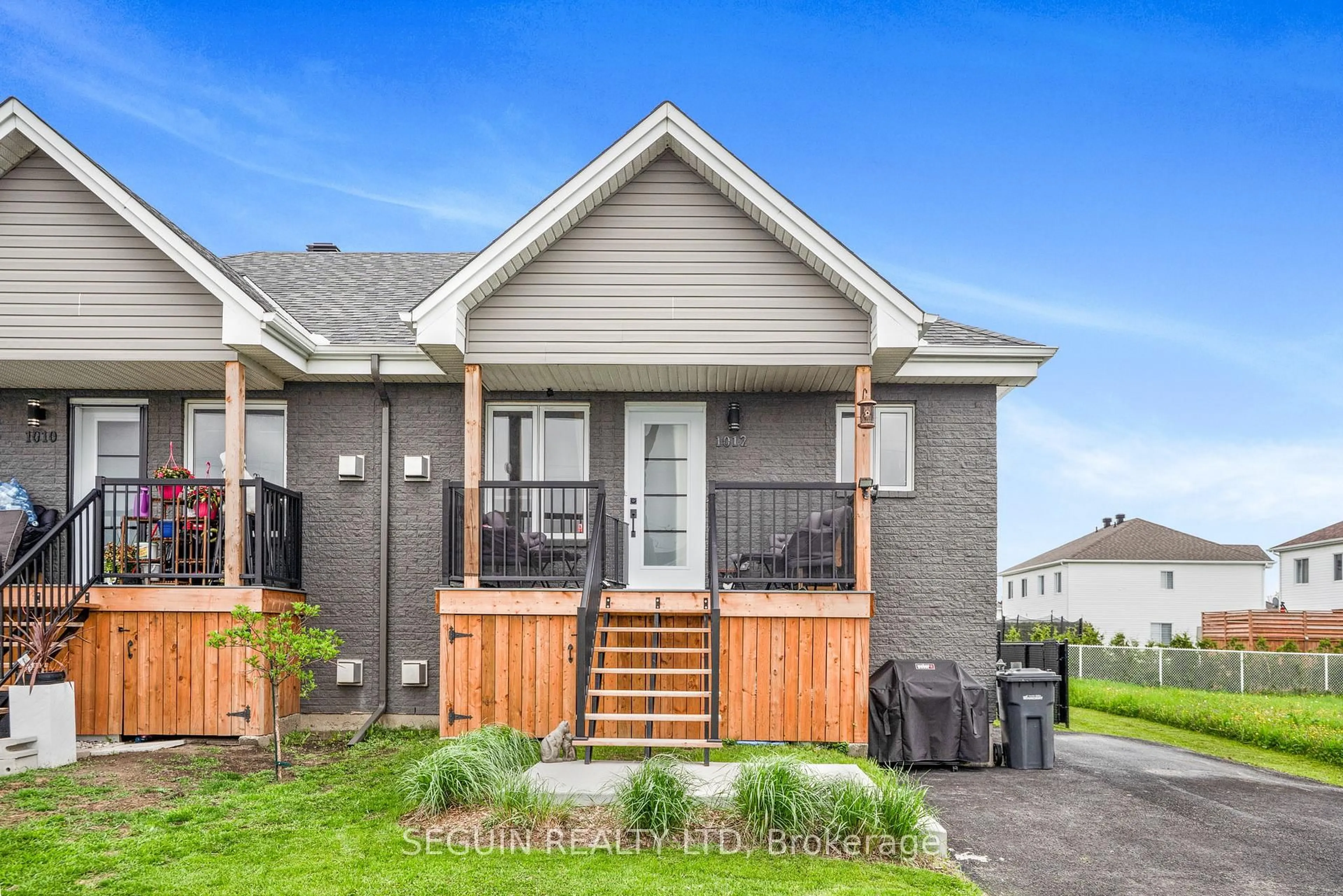 Home with brick exterior material, street for 1012 Jacynthe St, Hawkesbury Ontario K6A 3V9