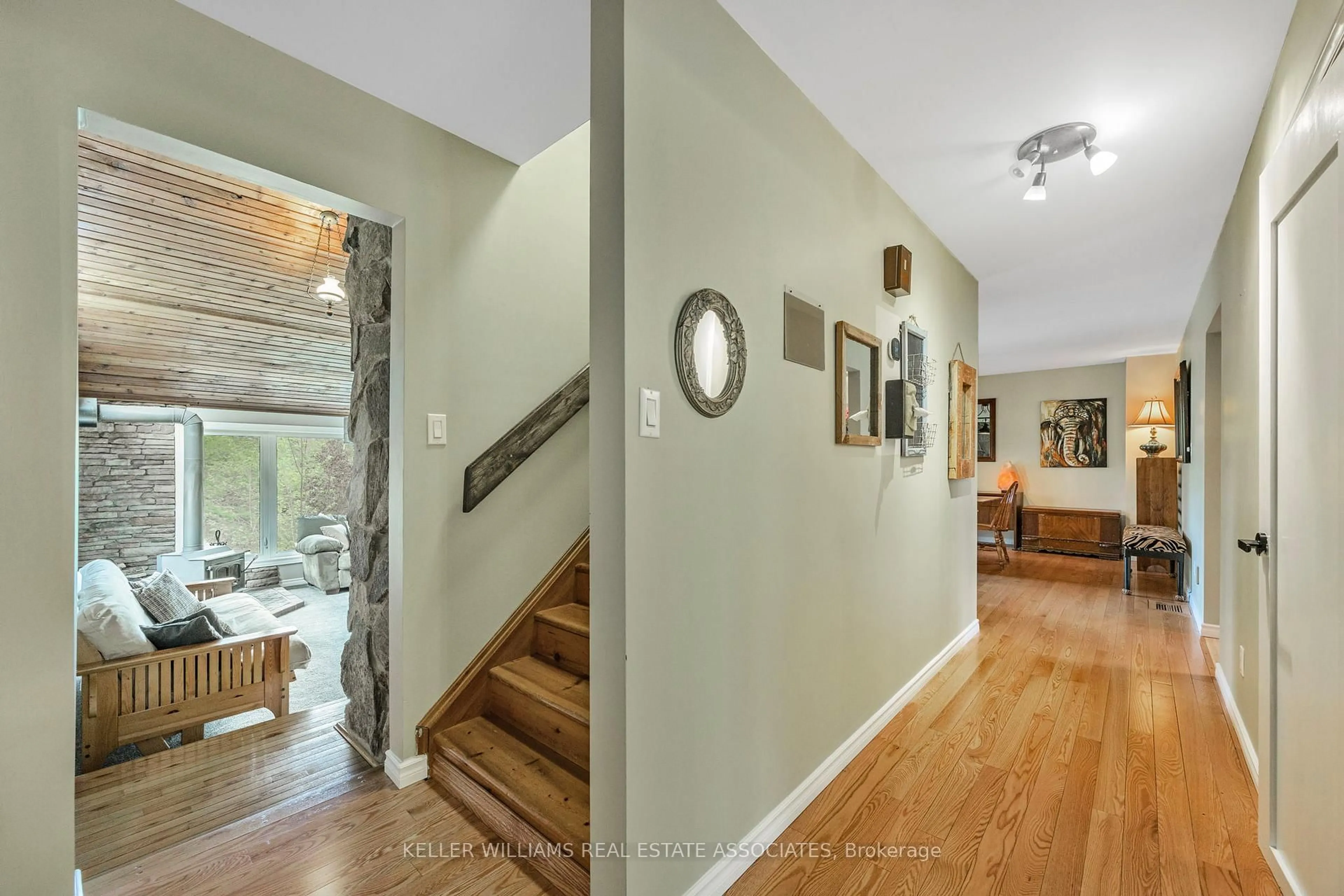 Indoor entryway for 1979 County Rd 48 Rd, Kawartha Lakes Ontario K0M 2B0