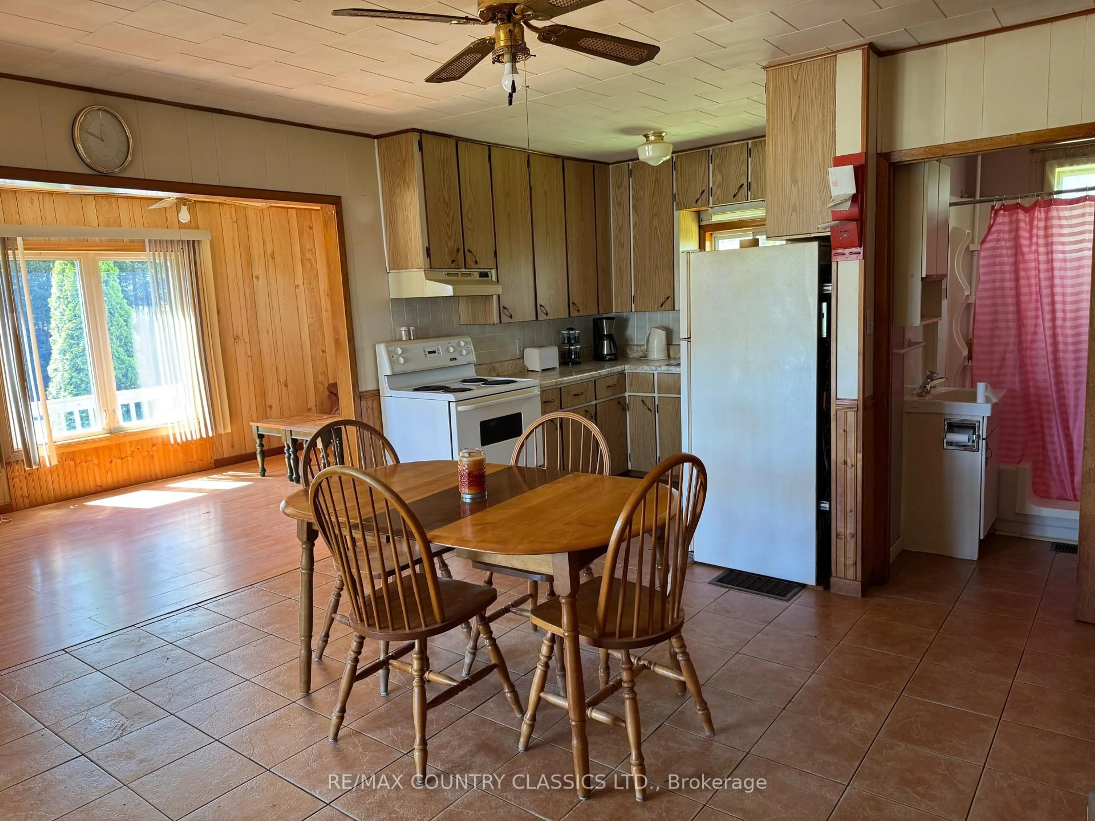 Standard kitchen, unknown for 929 Musclow Greenview Rd, Bancroft Ontario K0L 1C0