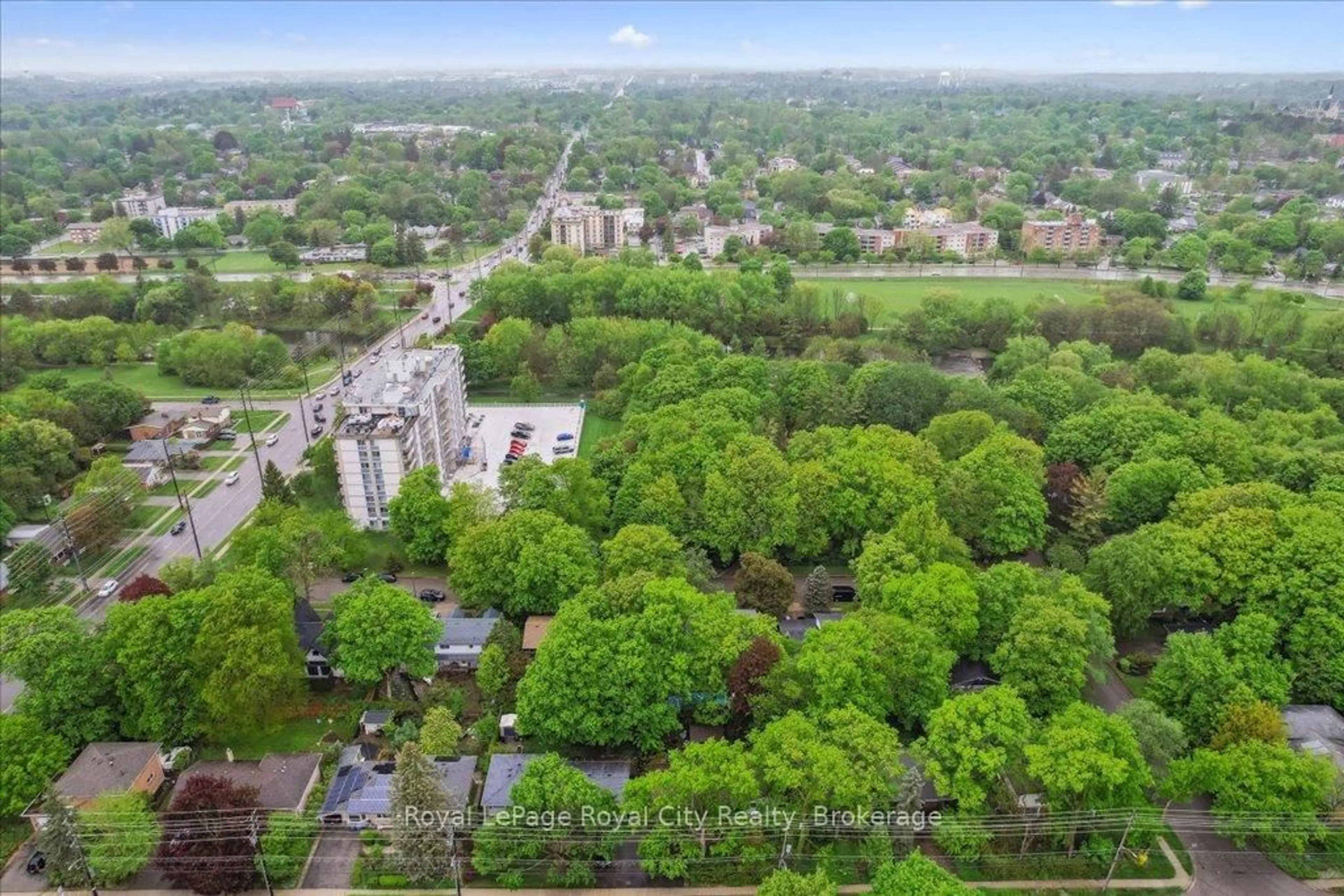 A pic from outside/outdoor area/front of a property/back of a property/a pic from drone, city buildings view from balcony for 229 Water St, Guelph Ontario N1G 1B4