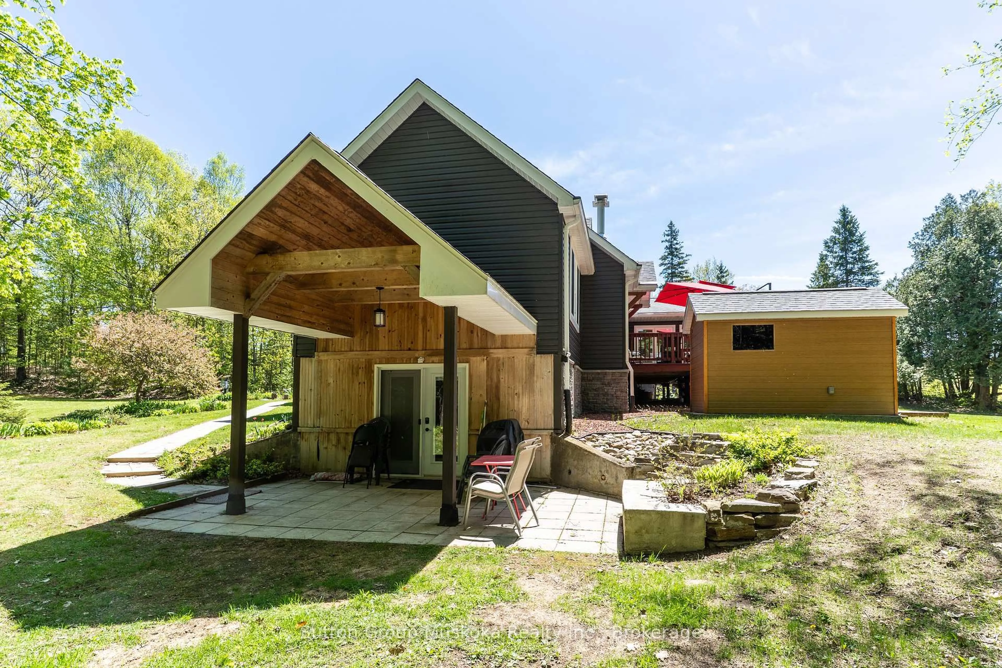 Patio, unknown for 4945 Muskoka 117 Rd, Lake of Bays Ontario P0A 1E0