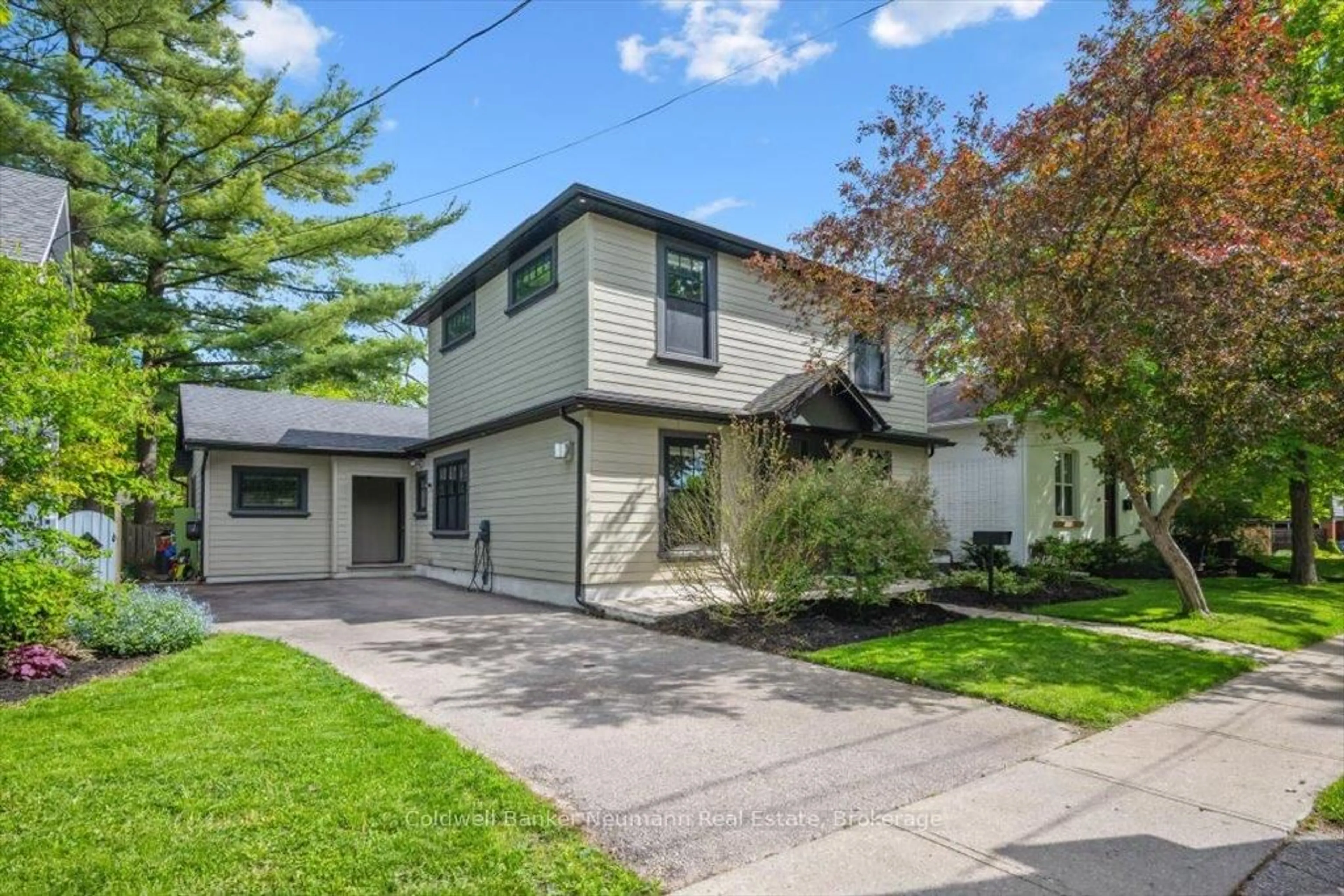 Home with vinyl exterior material, street for 30 Powell St, Guelph Ontario N1H 1T9