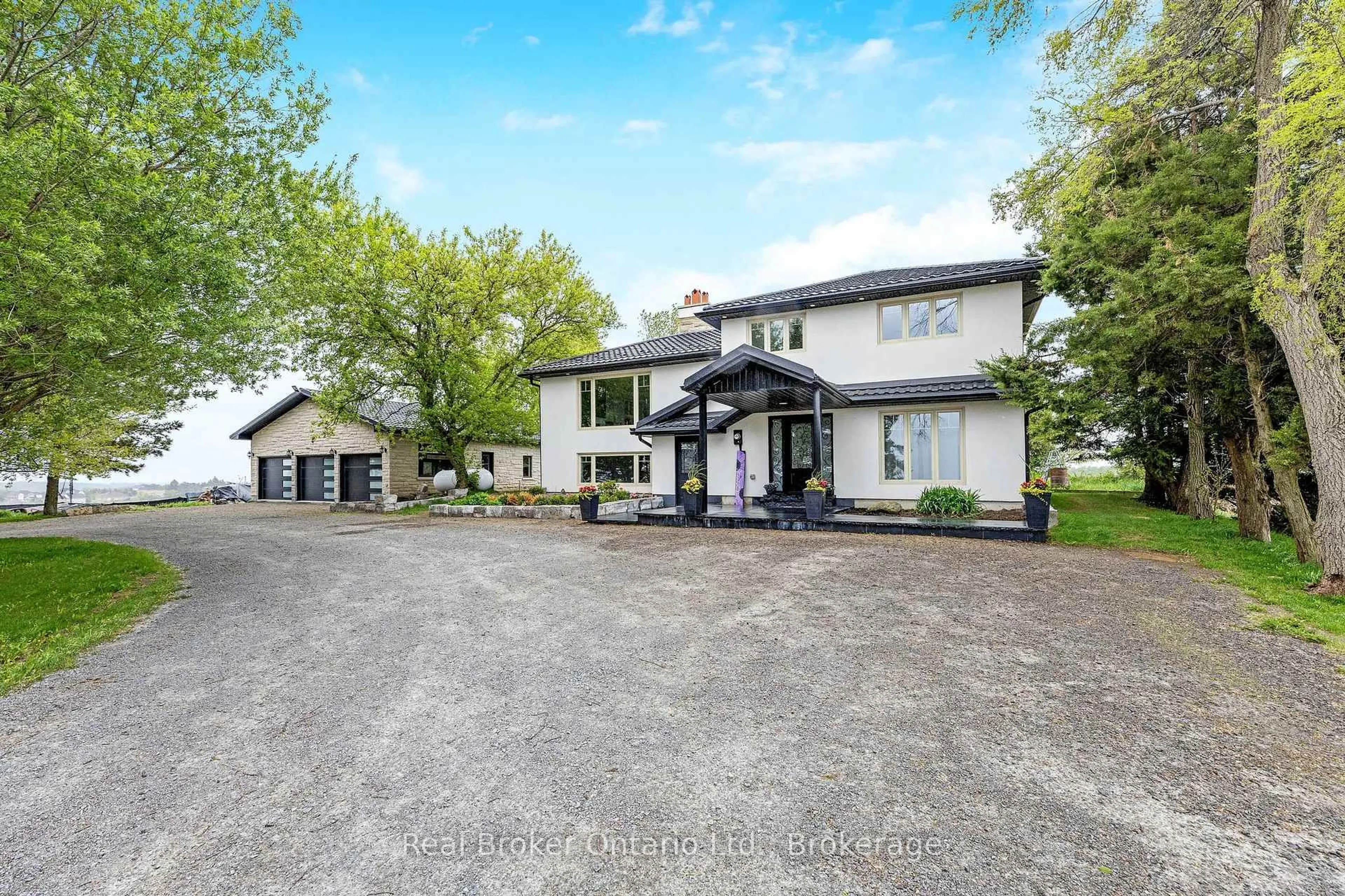 A pic from outside/outdoor area/front of a property/back of a property/a pic from drone, unknown for 5938 Trafalgar Rd, Erin Ontario N0B 1Z0