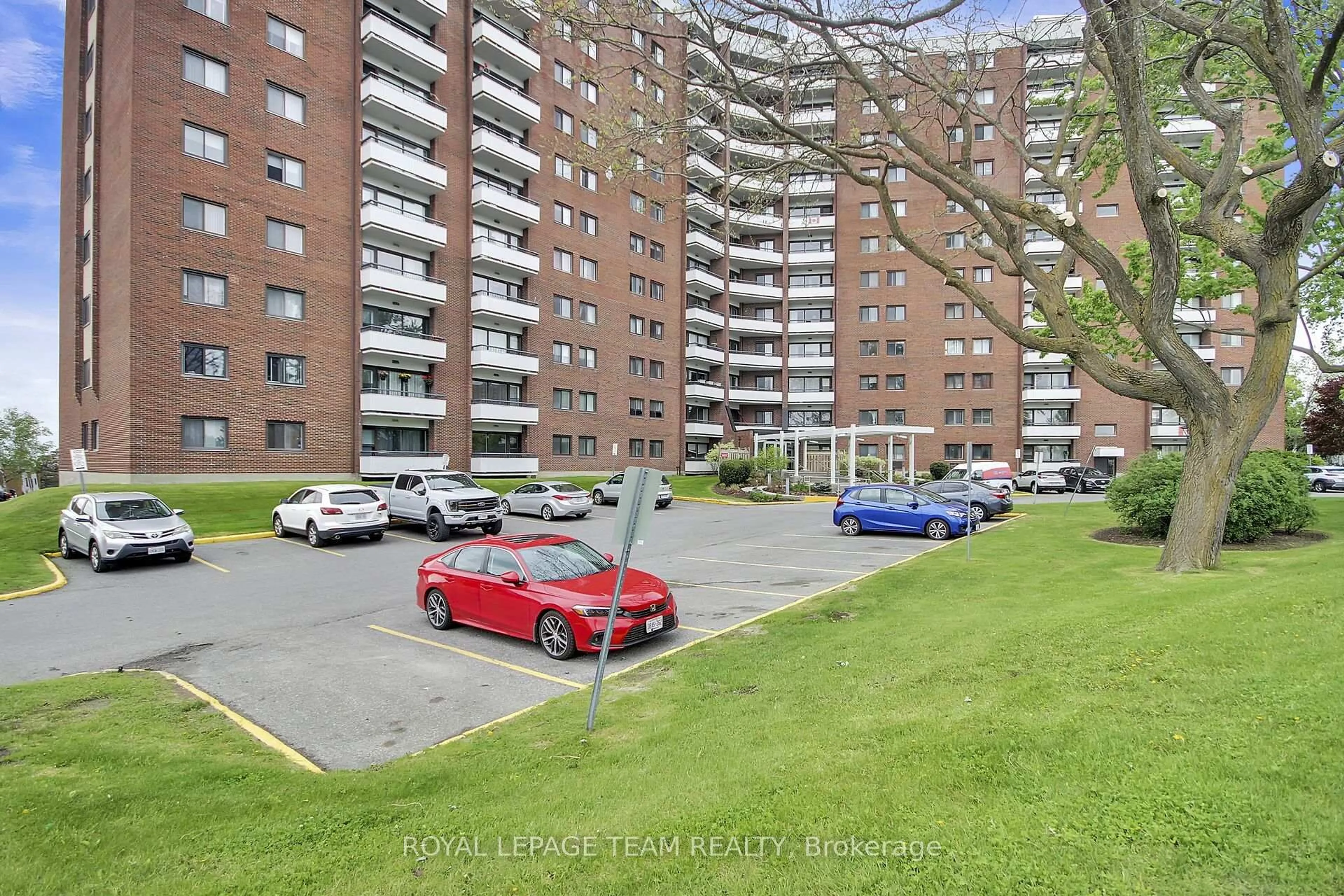 A pic from outside/outdoor area/front of a property/back of a property/a pic from drone, street for 20 Chesterton Dr #306, Ottawa Ontario K2E 6Z7