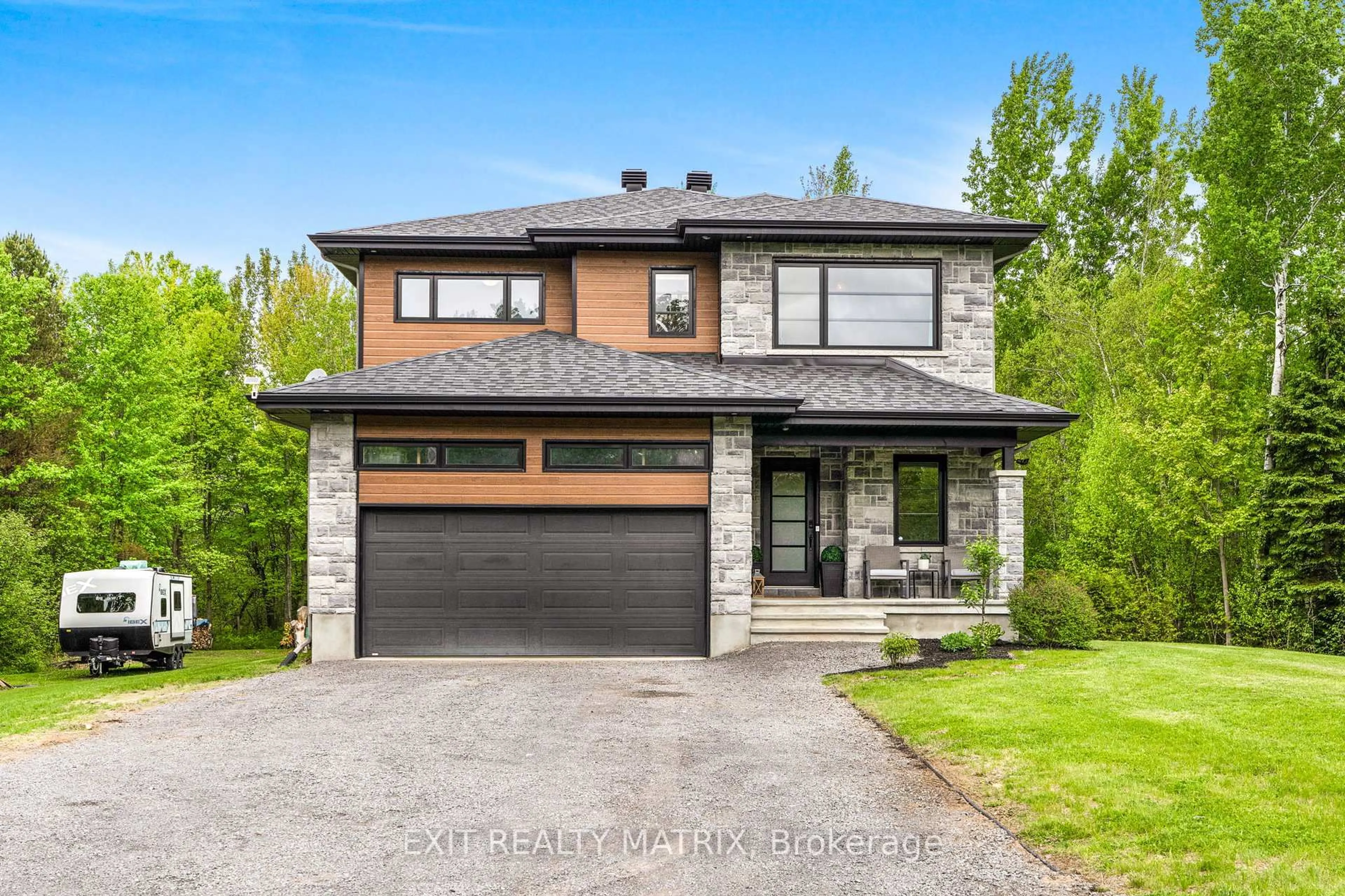 Home with brick exterior material, street for 1463 Vinette Rd, Clarence-Rockland Ontario K0A 1N0