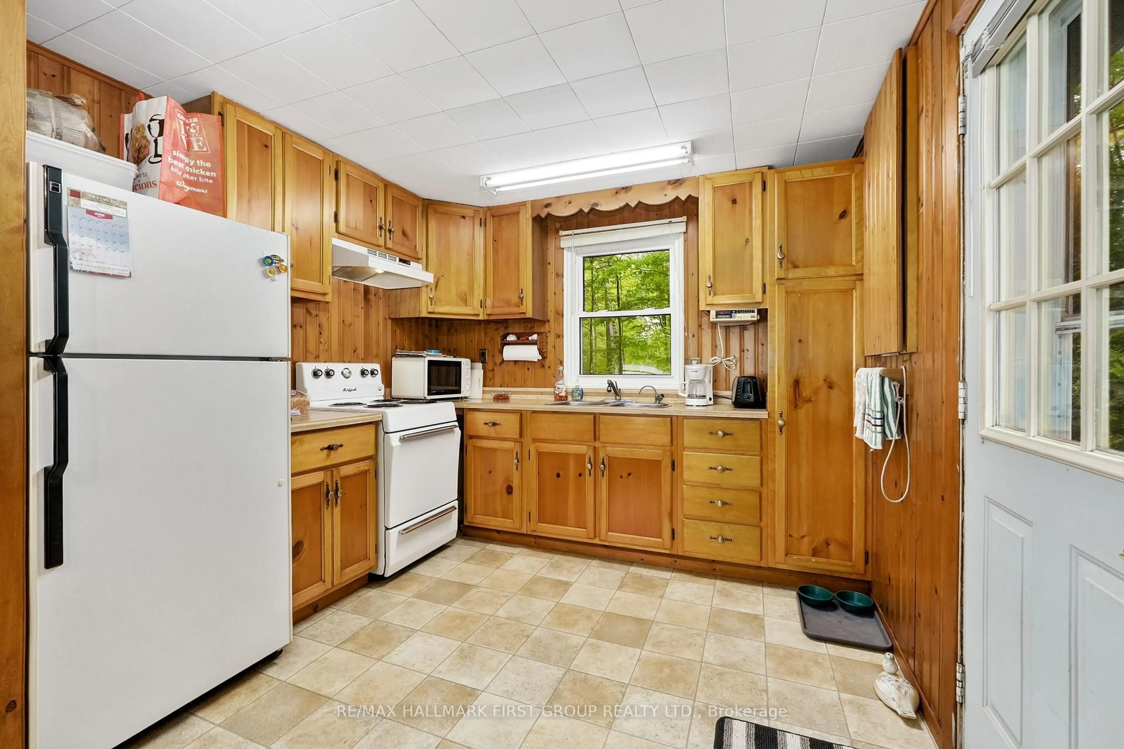 Standard kitchen, unknown for 313 Franklin Rd, Trent Hills Ontario K0L 1Z0