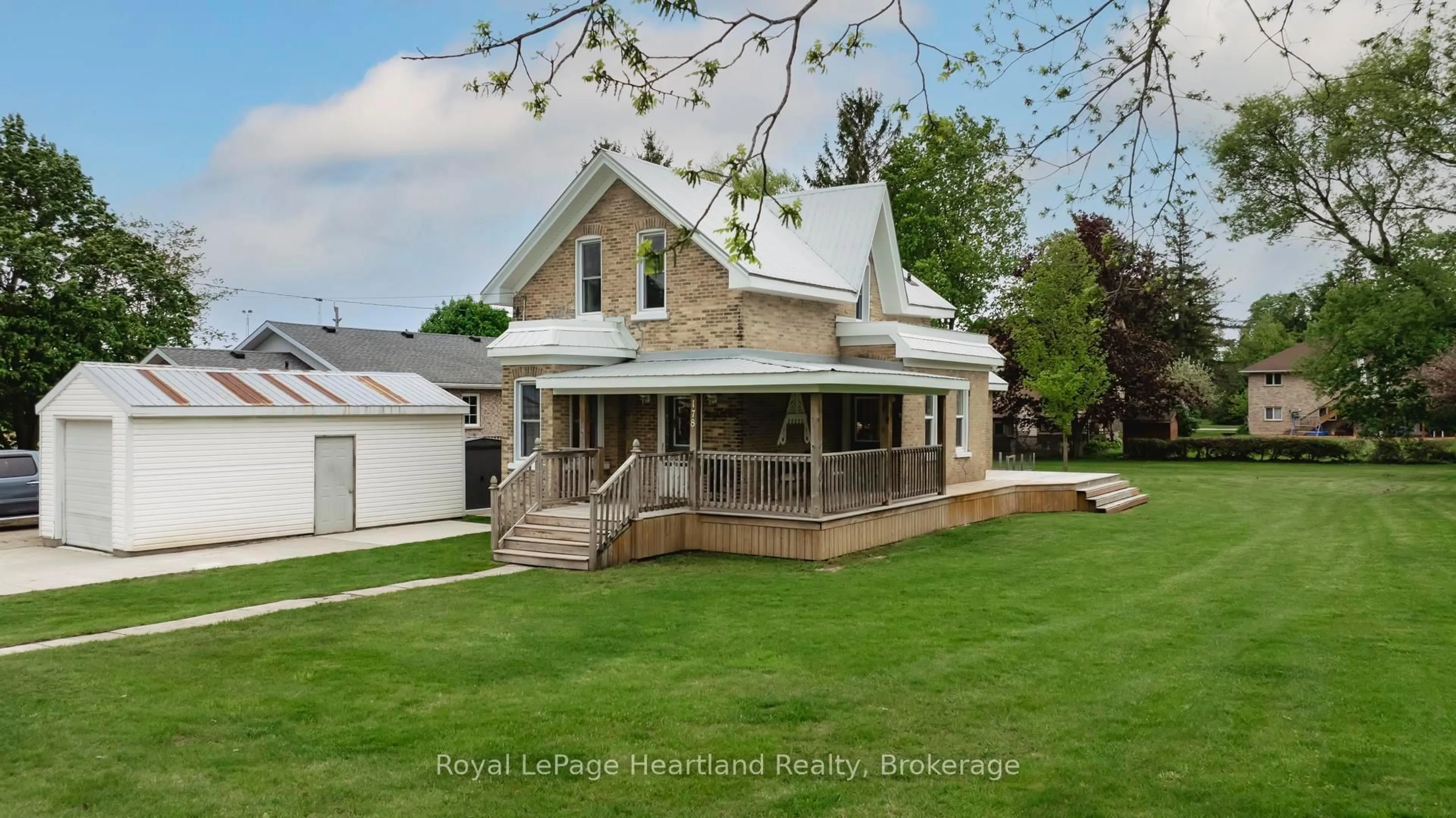Home with vinyl exterior material, street for 178 Wellington St, North Huron Ontario N0M 1H0