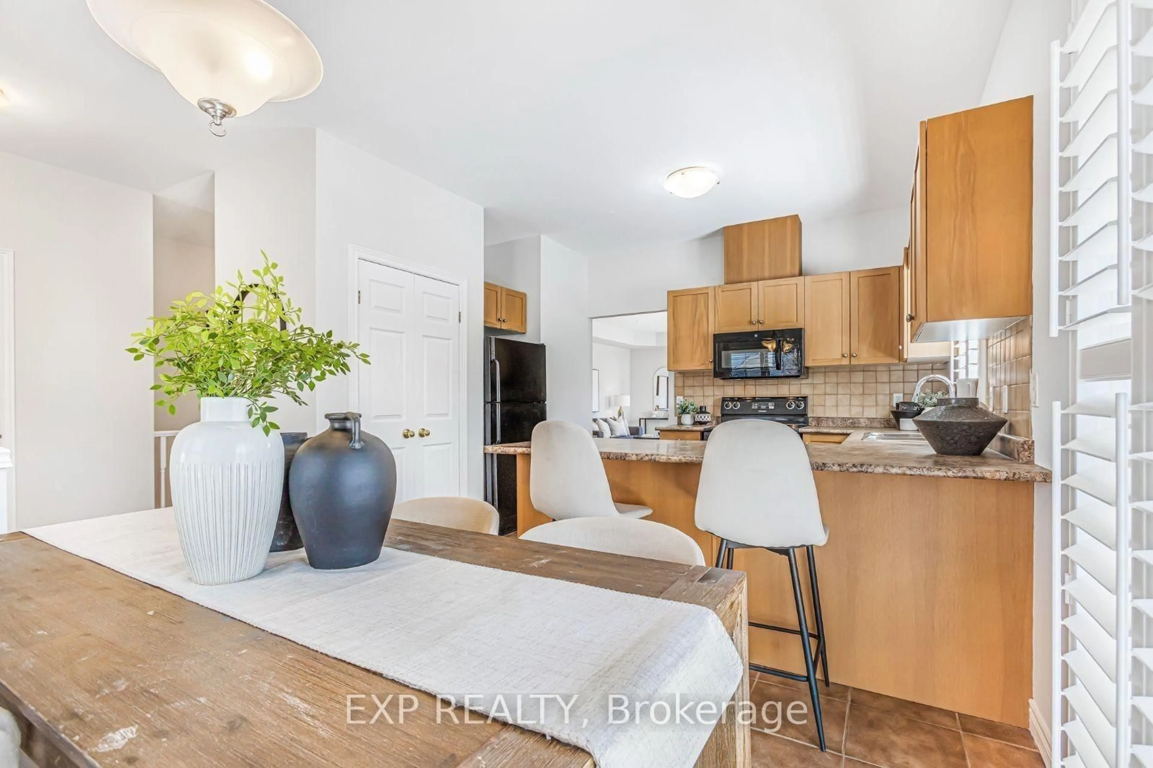 Open concept kitchen, unknown for 34 Southbrook Dr #74, Hamilton Ontario L0R 1C0