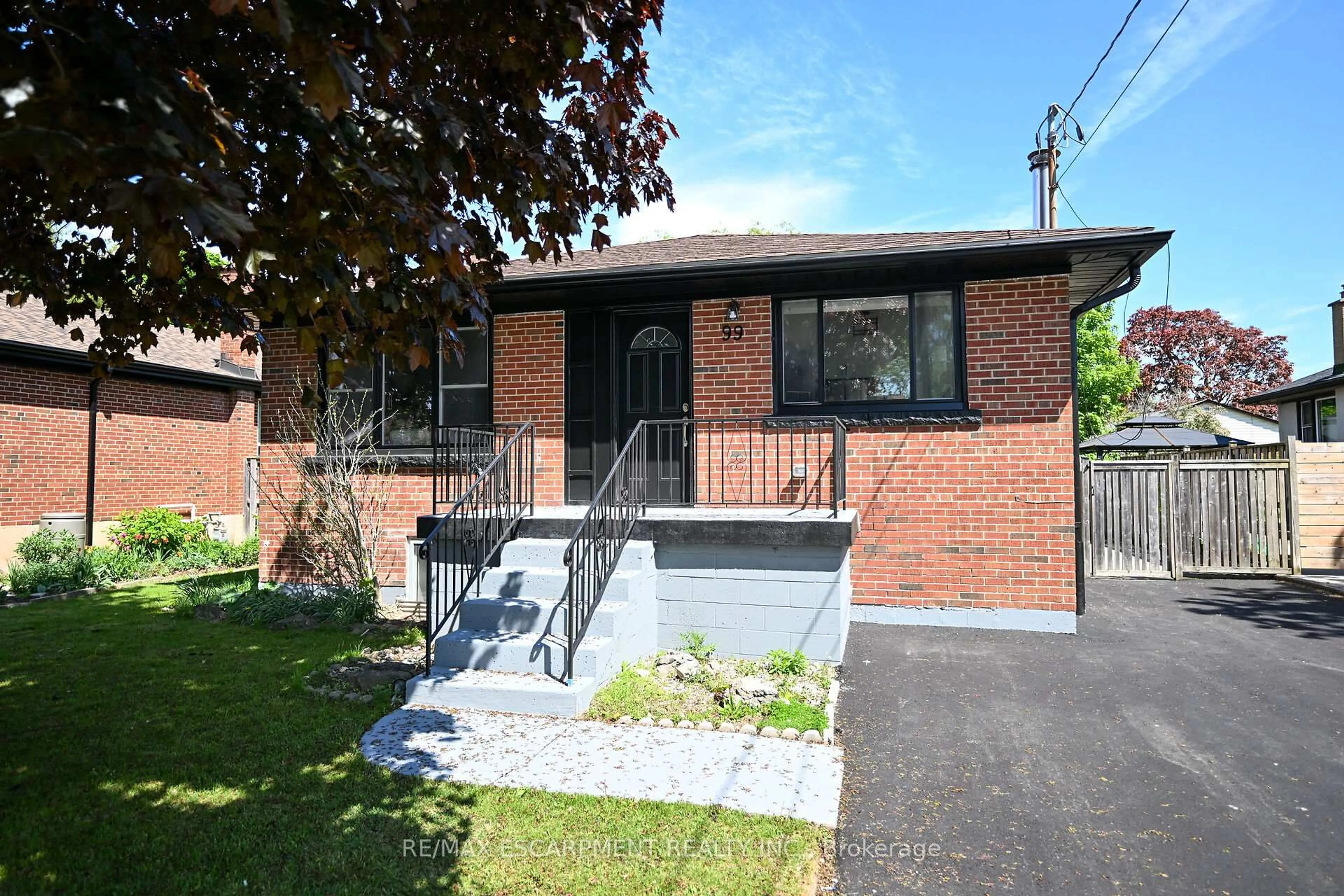 Home with brick exterior material, street for 99 Wise Cres, Hamilton Ontario L8T 2L7