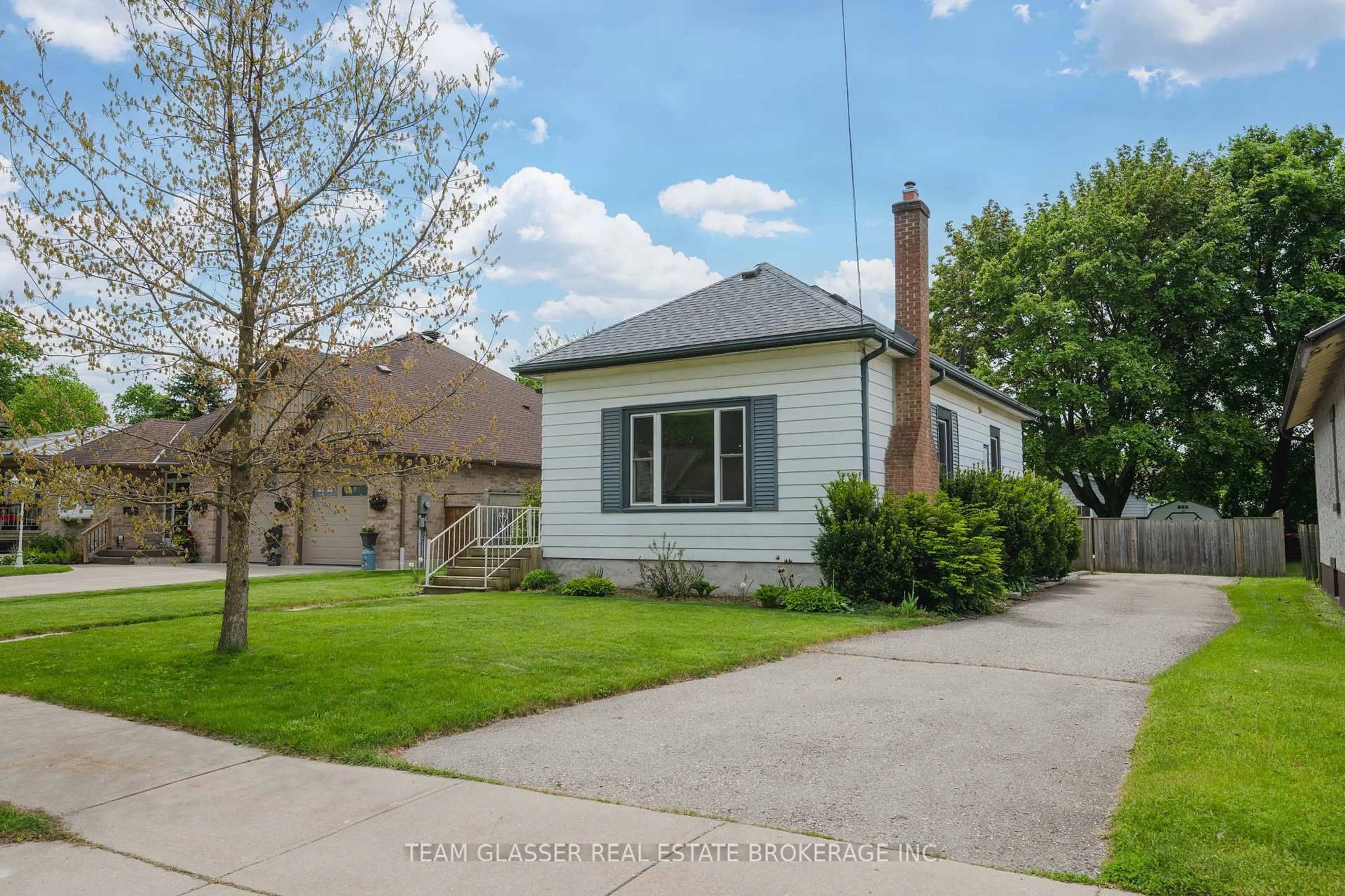 Unknown for 30 HARVEY St, Aylmer Ontario N5H 1T1