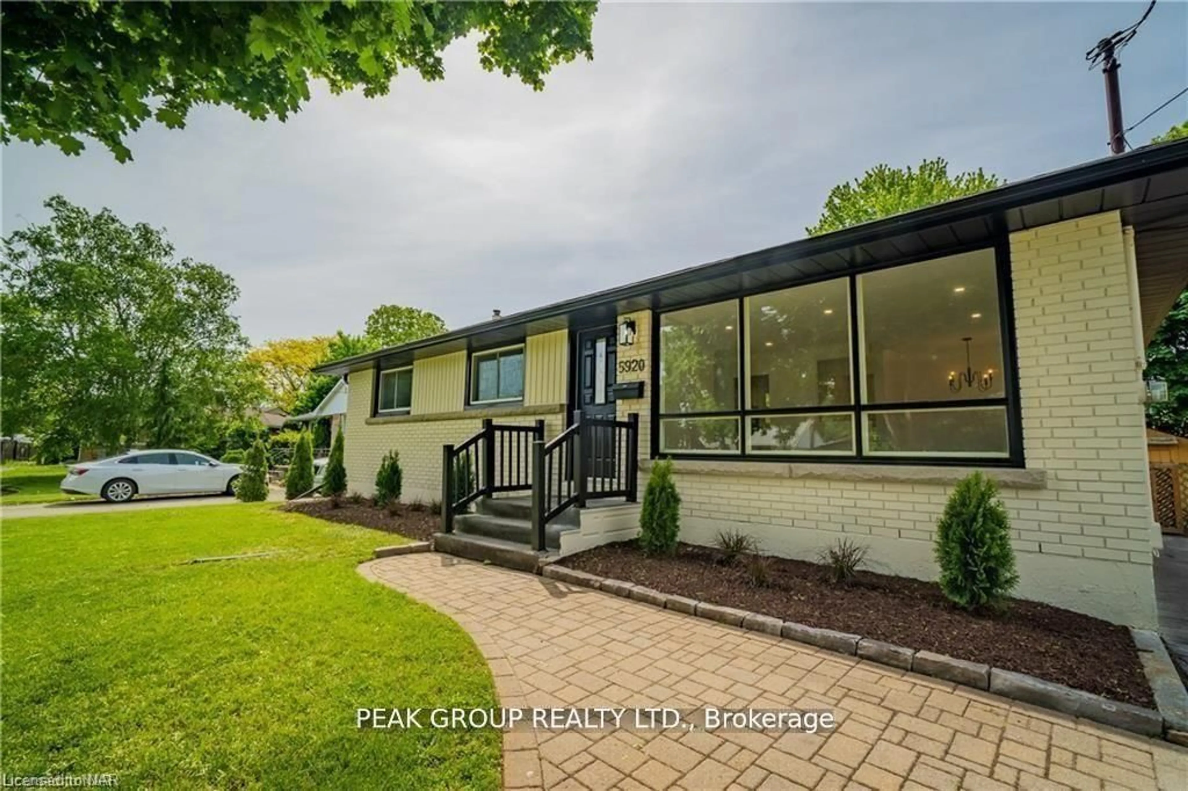 Unknown for 5920 SILVERWOOD Cres, Niagara Falls Ontario L2J 1V2