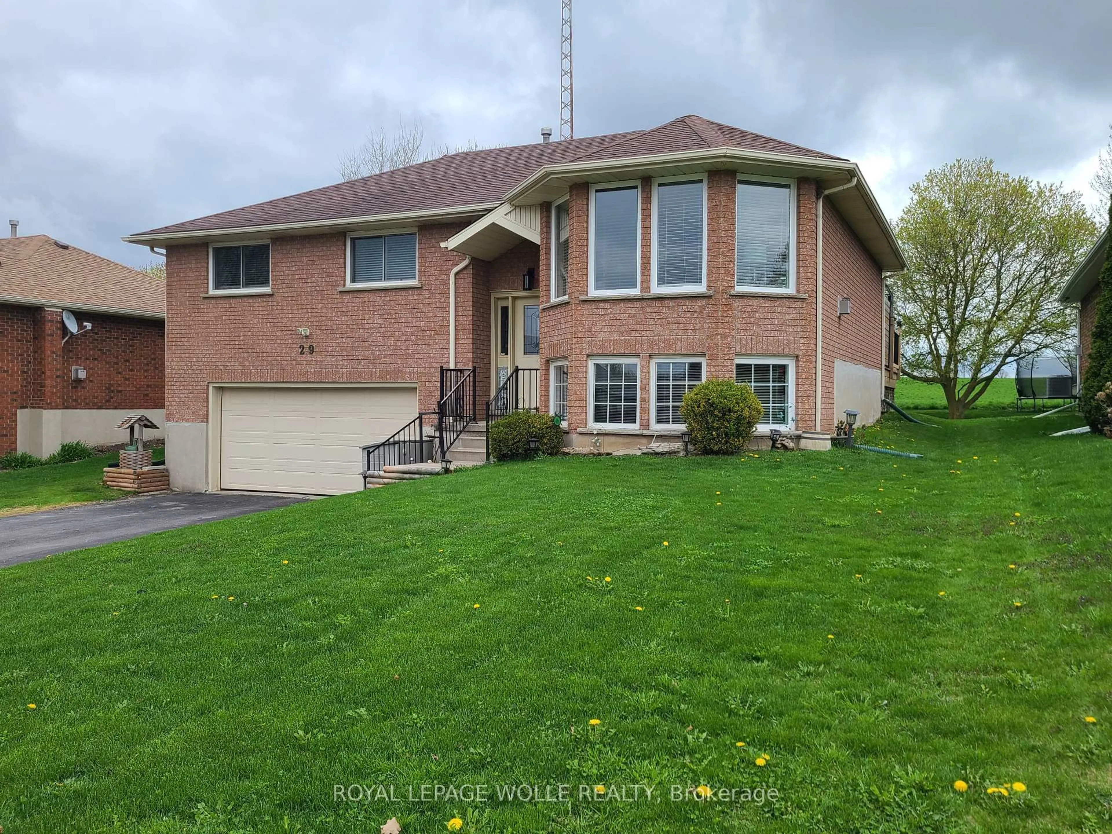 Home with brick exterior material, street for 29 Bonniewood Dr, Mapleton Ontario N0G 1P0